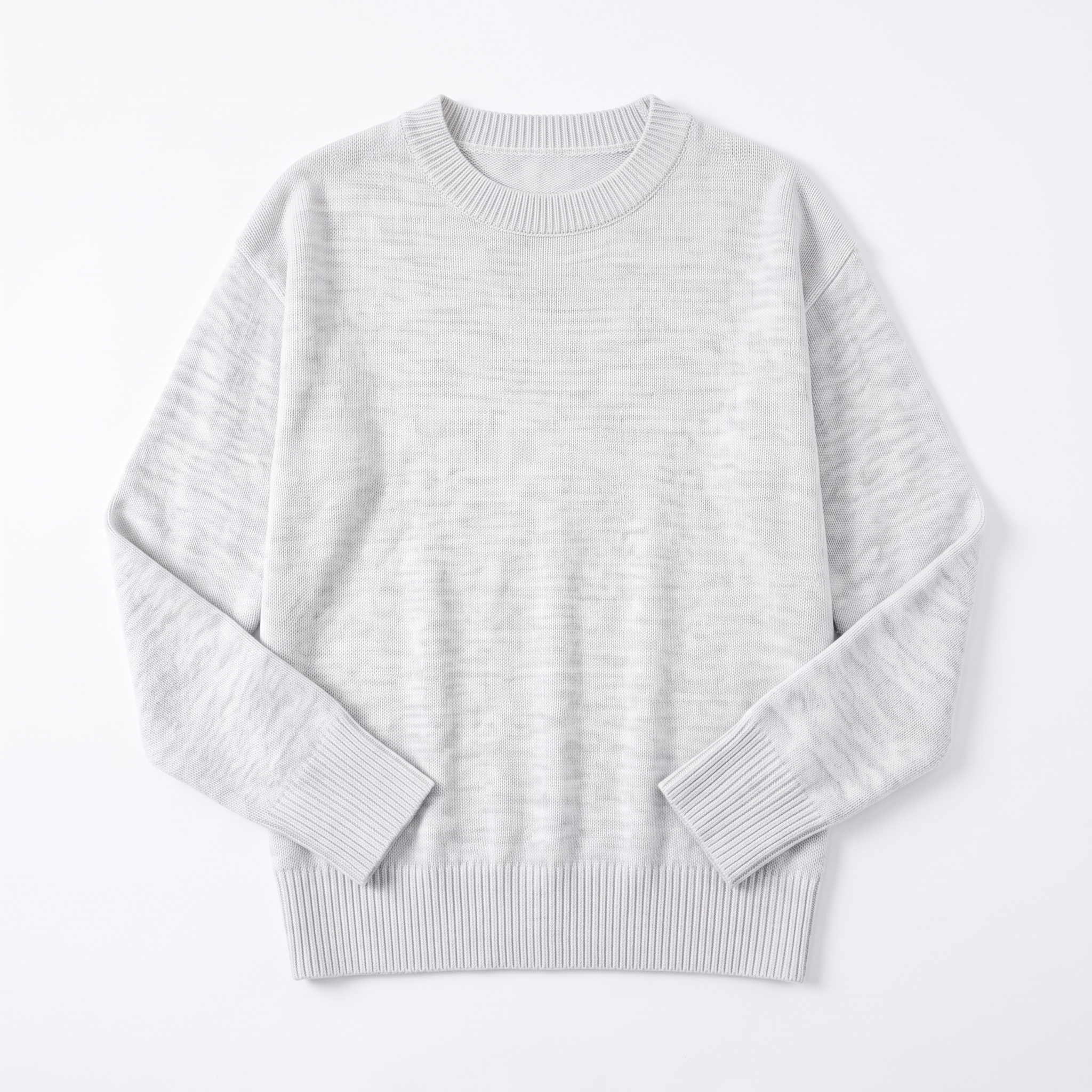 Minimalist long-sleeved crew-neck sweater with a print—perfect for casual everyday wear.