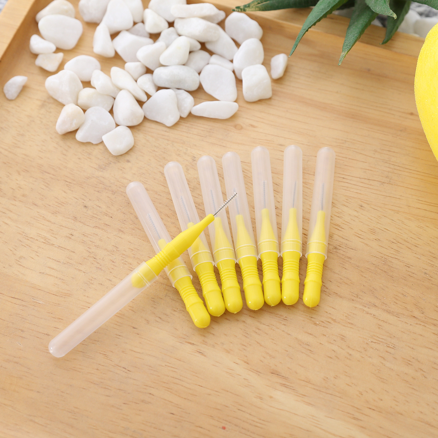 Multifunctional Interdental Brush with Floss, Easy Gap Cleaning, Tooth Protection