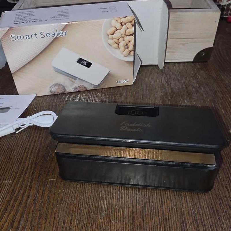 Customer photo - Black sealer in hand
