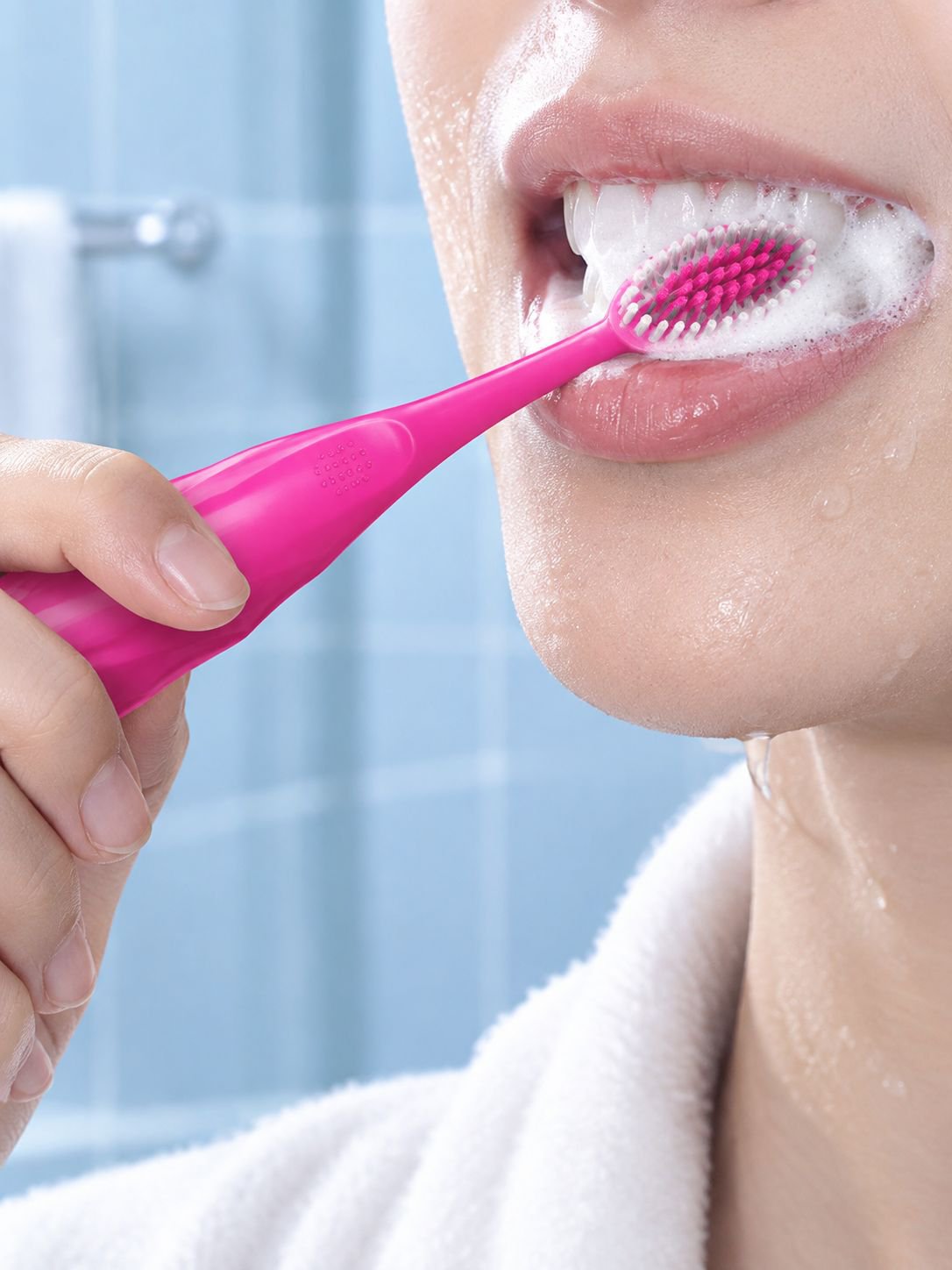 Close-up of ultra-soft bristles for gentle gum protection
