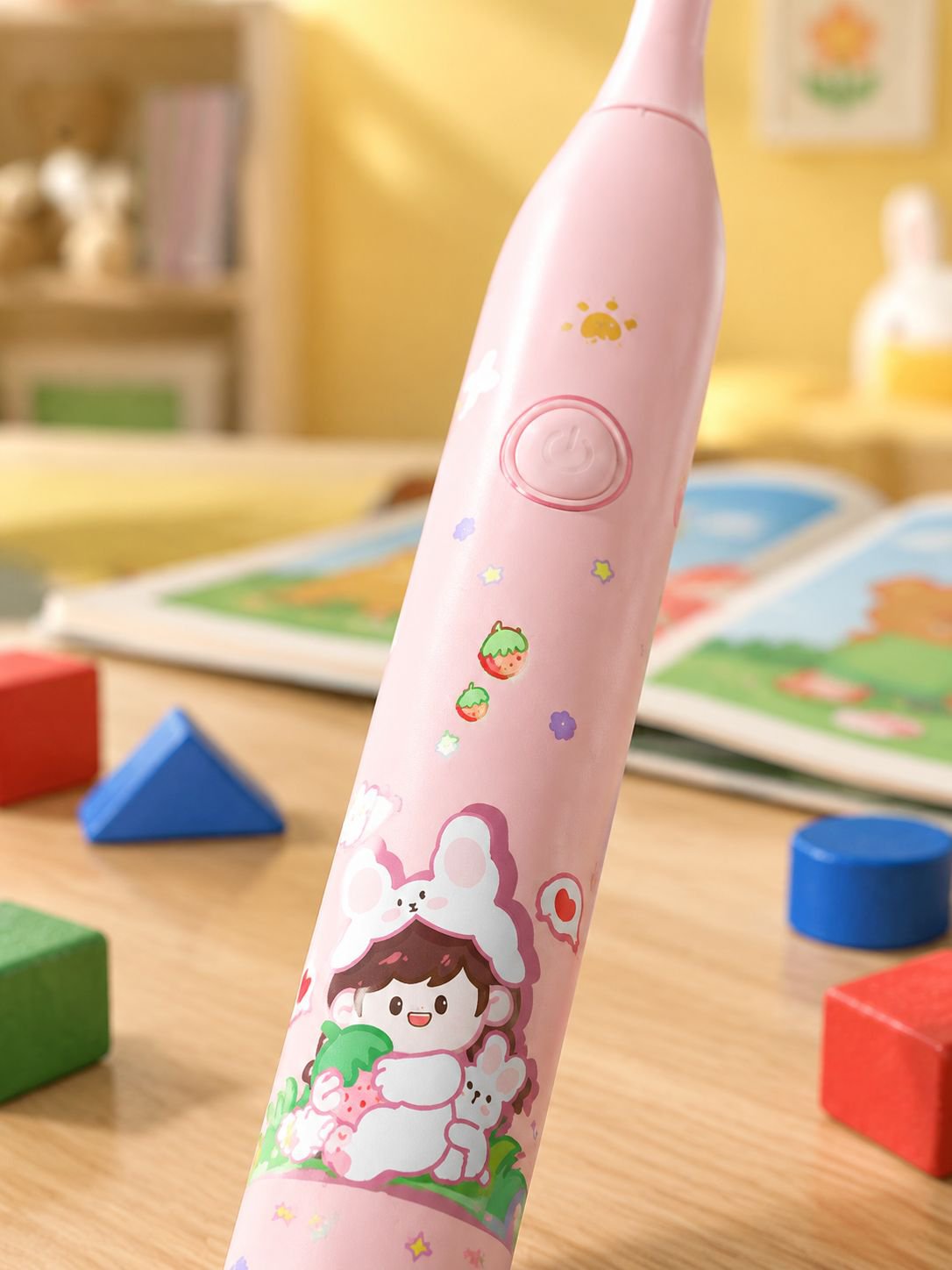 Easy-to-hold electric toothbrush for toddlers
