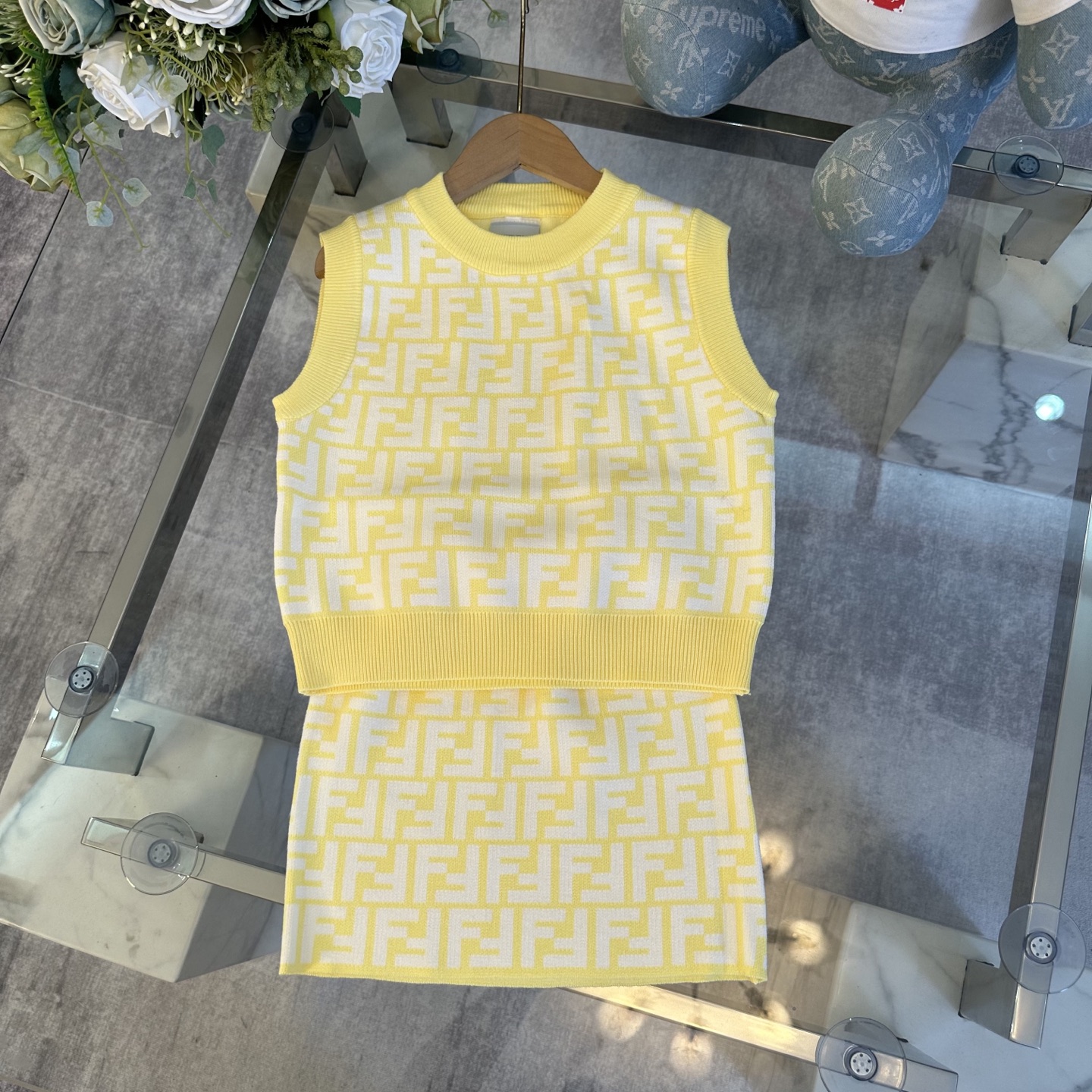 FEND25SS Spring/Summer Colour Blocking Set
