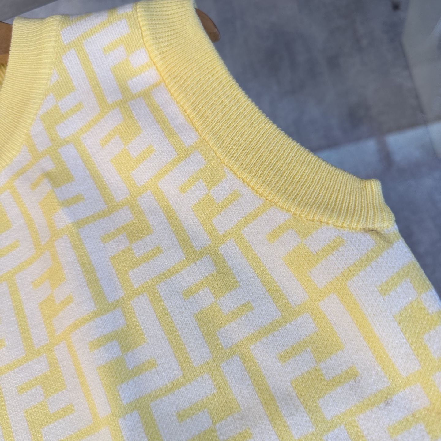 FEND25SS Spring/Summer Colour Blocking Set
