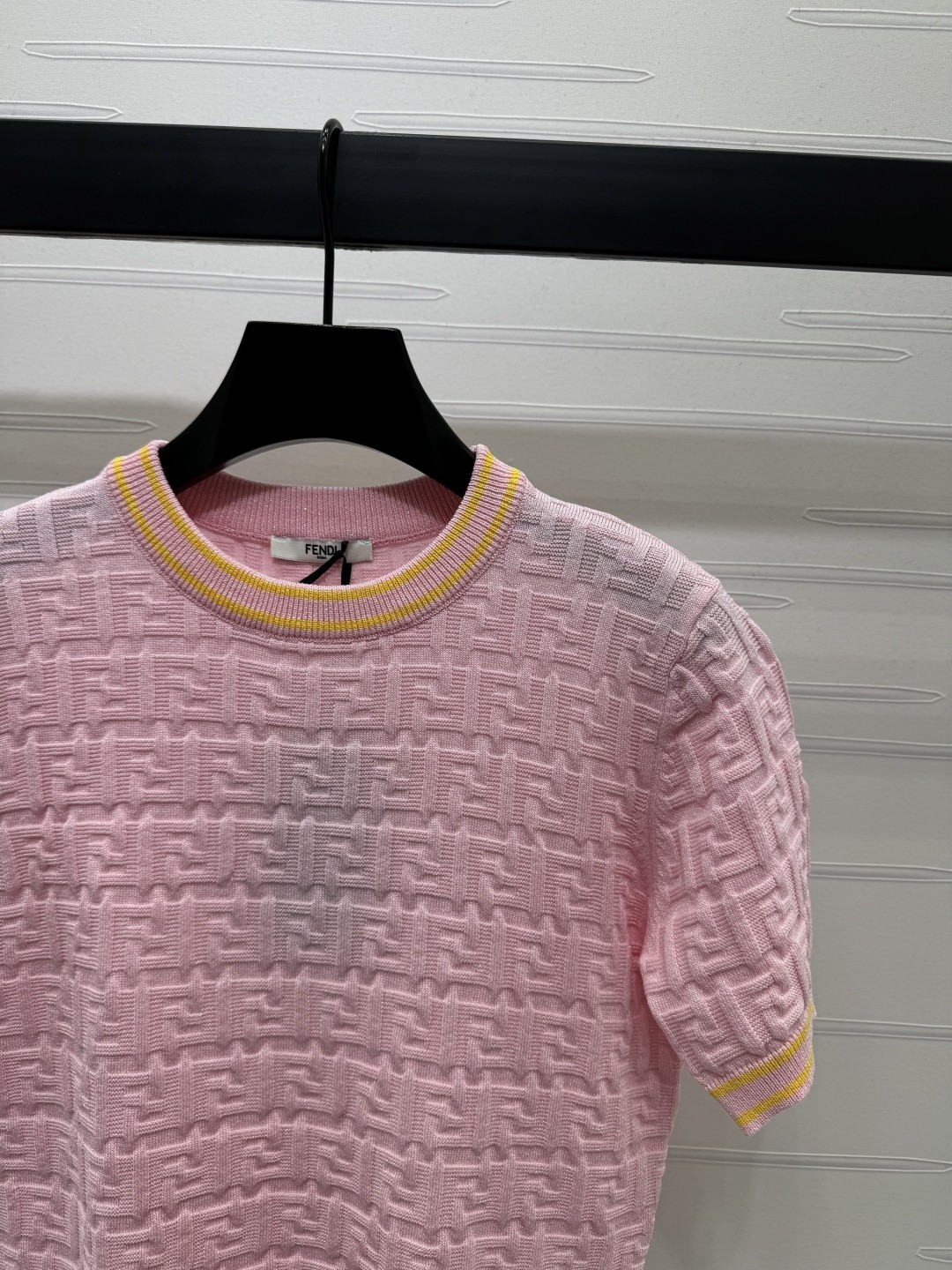 FEND25SS Crew Neck Embossed Knit Short Sleeve