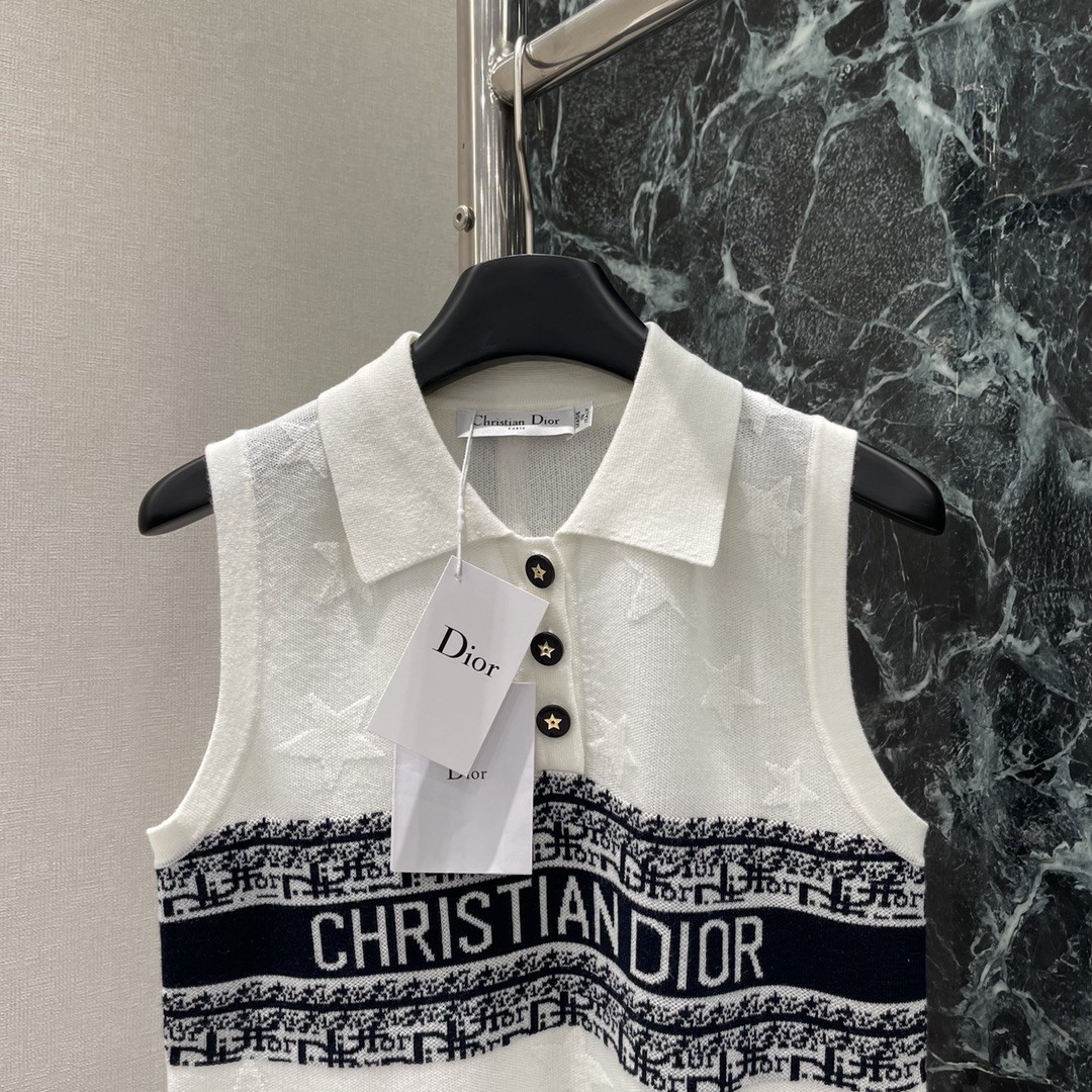 DOR Jacquard Knit Sleeveless Vest
