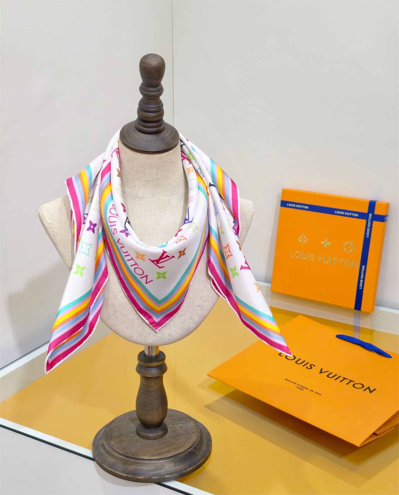 Louis Vuit Reversible 90x90cm Twill Silk Square Scarf