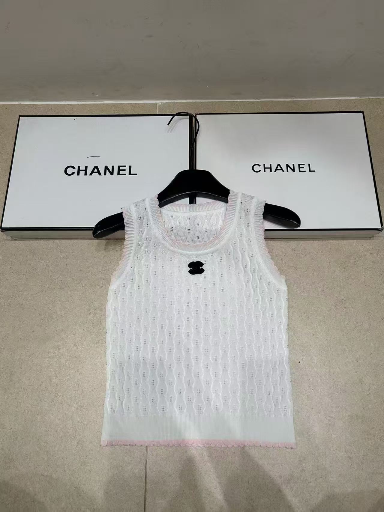 CC style Knit Sleeveless Vest (White/Pink/Yellow)