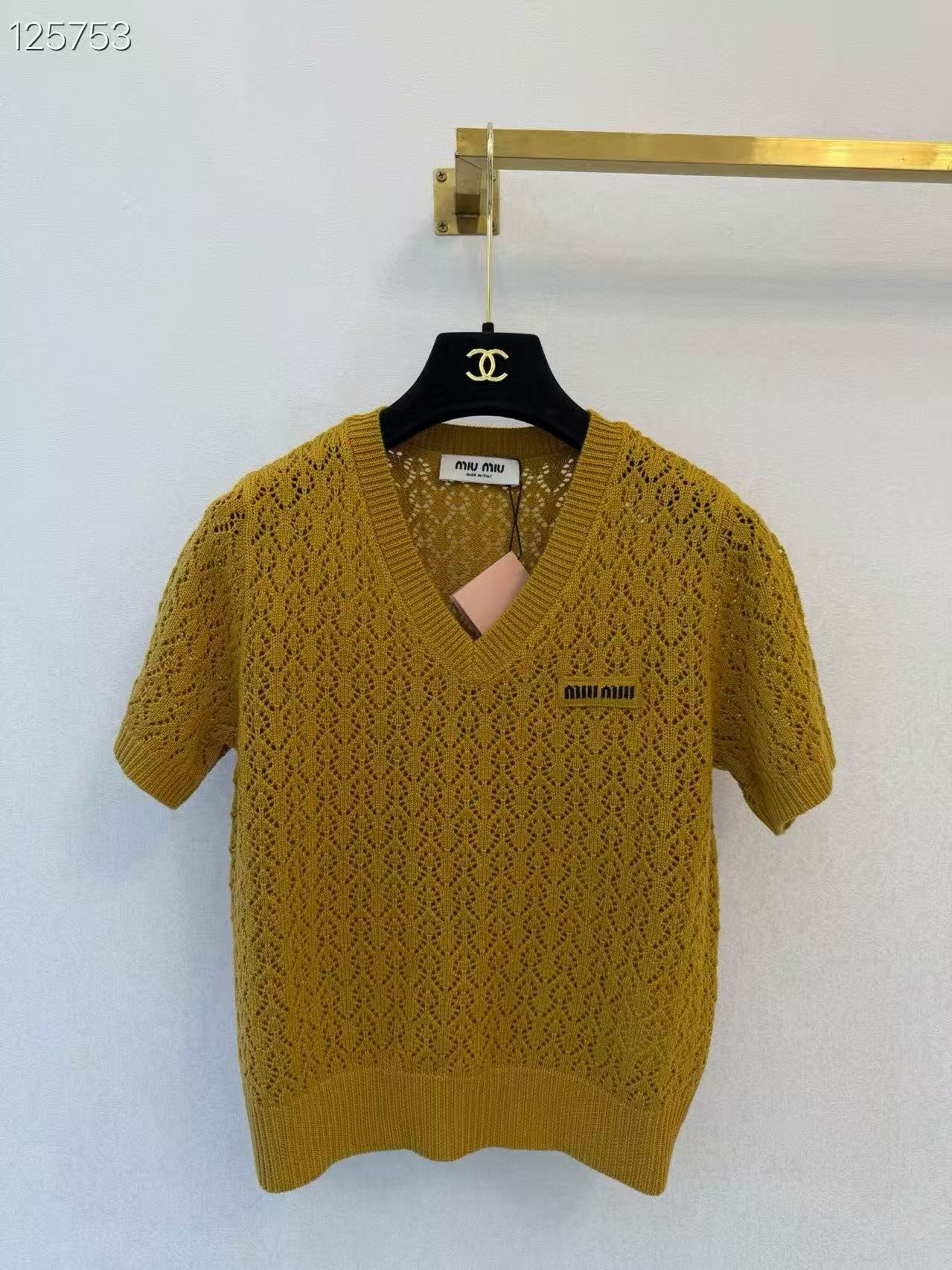 MIU V-Neck Open-Knit Short-Sleeve Top