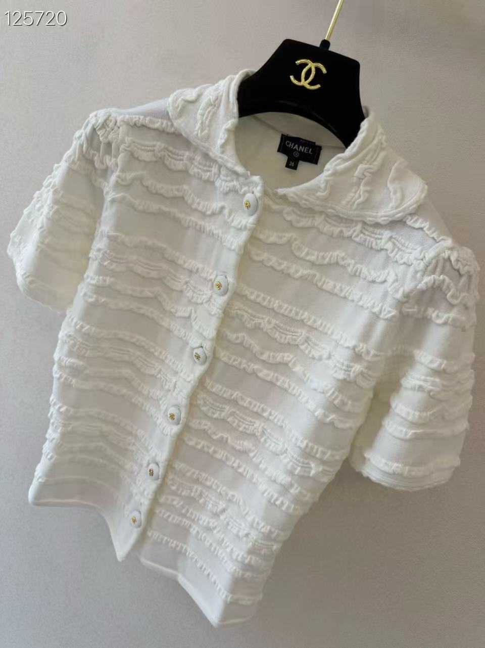 CC Wavy Textured Collar Short-Sleeve Knit Cardigan