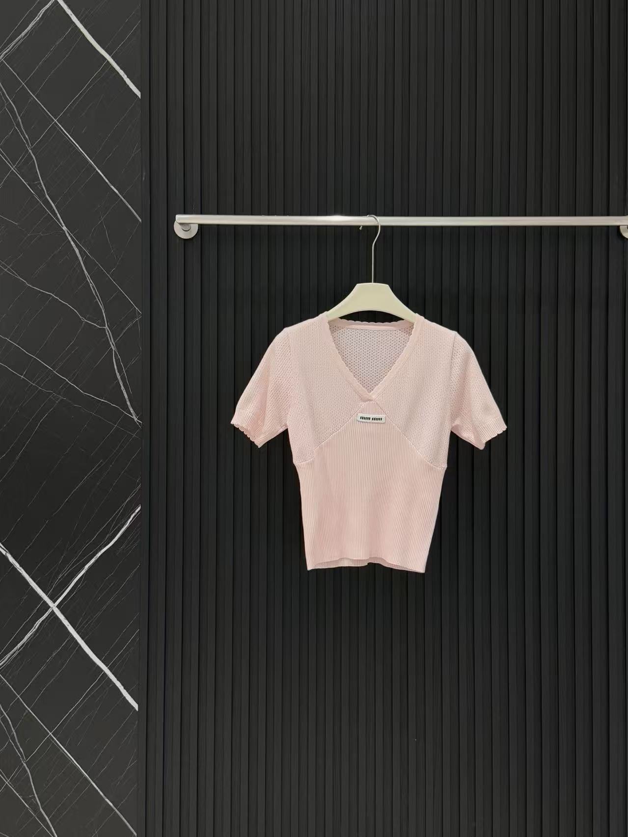 MIU V-Neck Slim-Fit Short-Sleeve Knit Tee