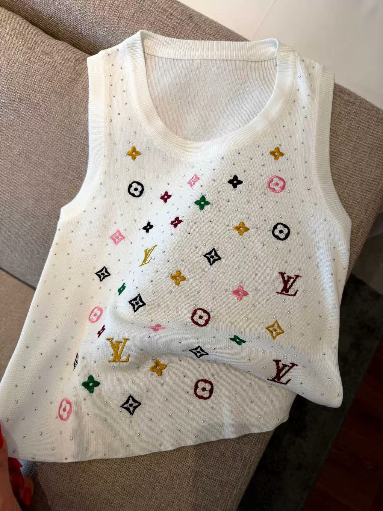 LU Colorful Diamond Monogram Sleeveless Vest