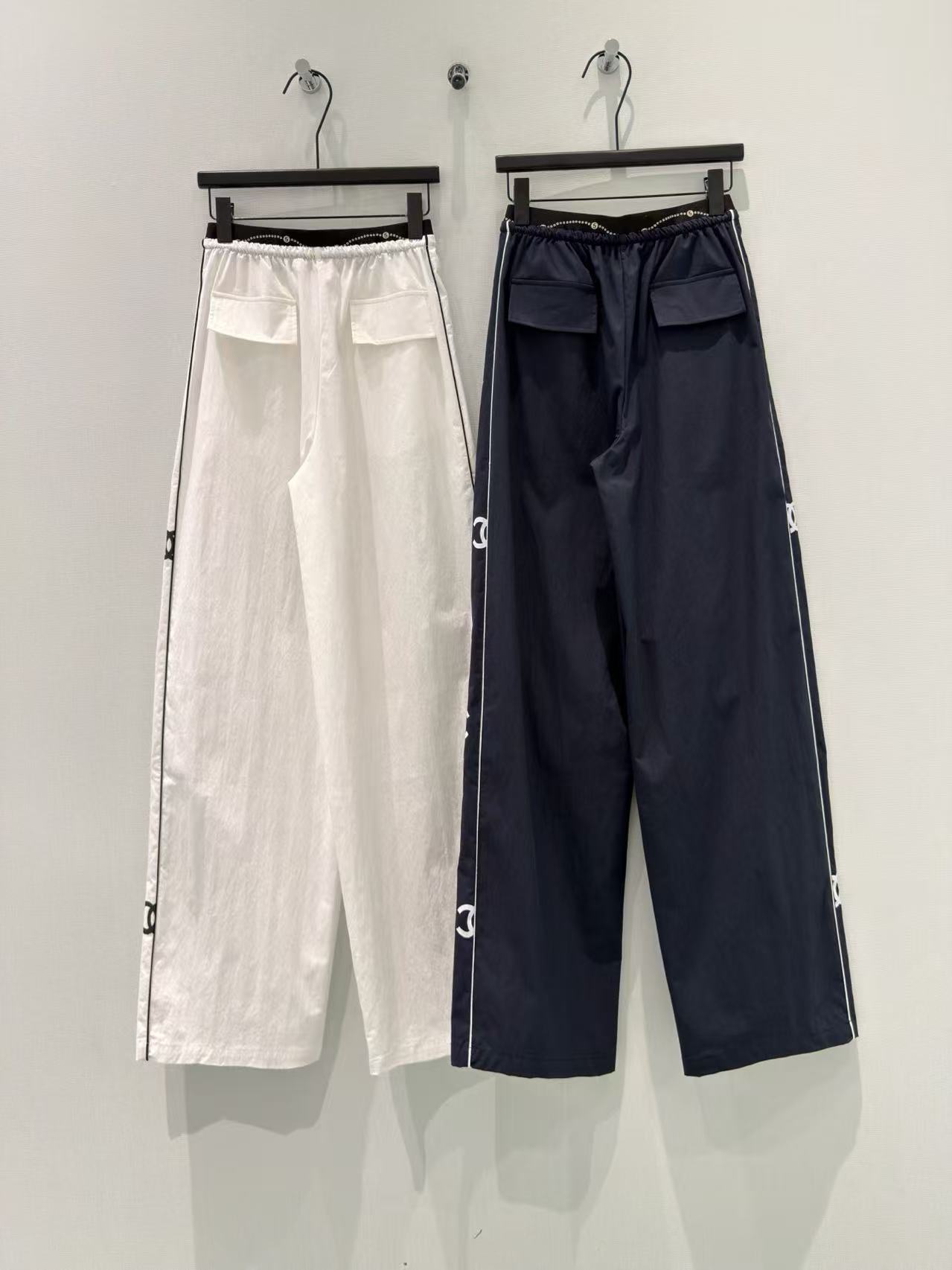 CC Double-C Stripe Elastic-Waist Straight-Leg Casual Pants