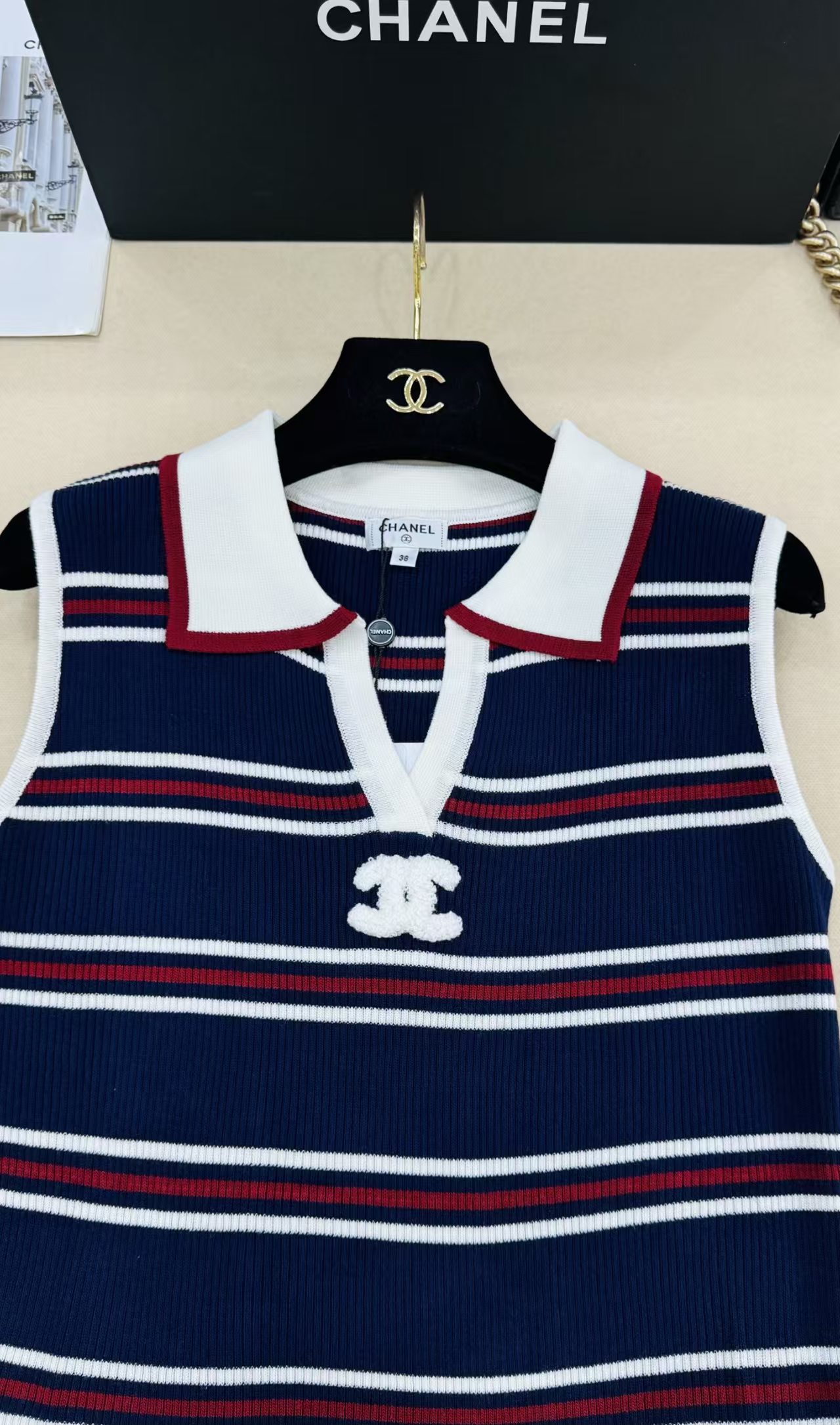 Cha26 New Arrival Knit Collared Vest