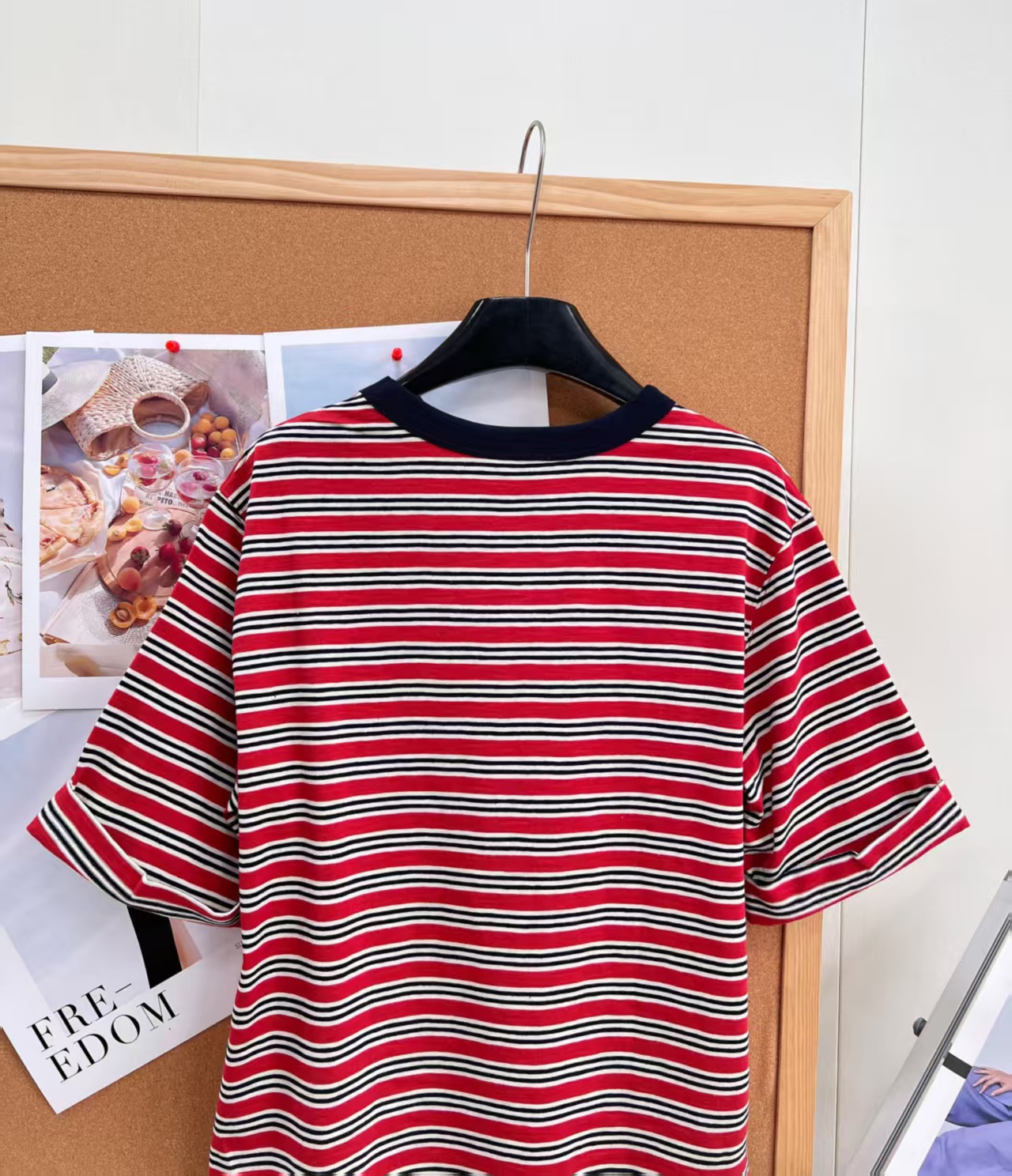 Cha Limited Edition Seahorse Embroidery Striped Short Sleeve T-shirt
