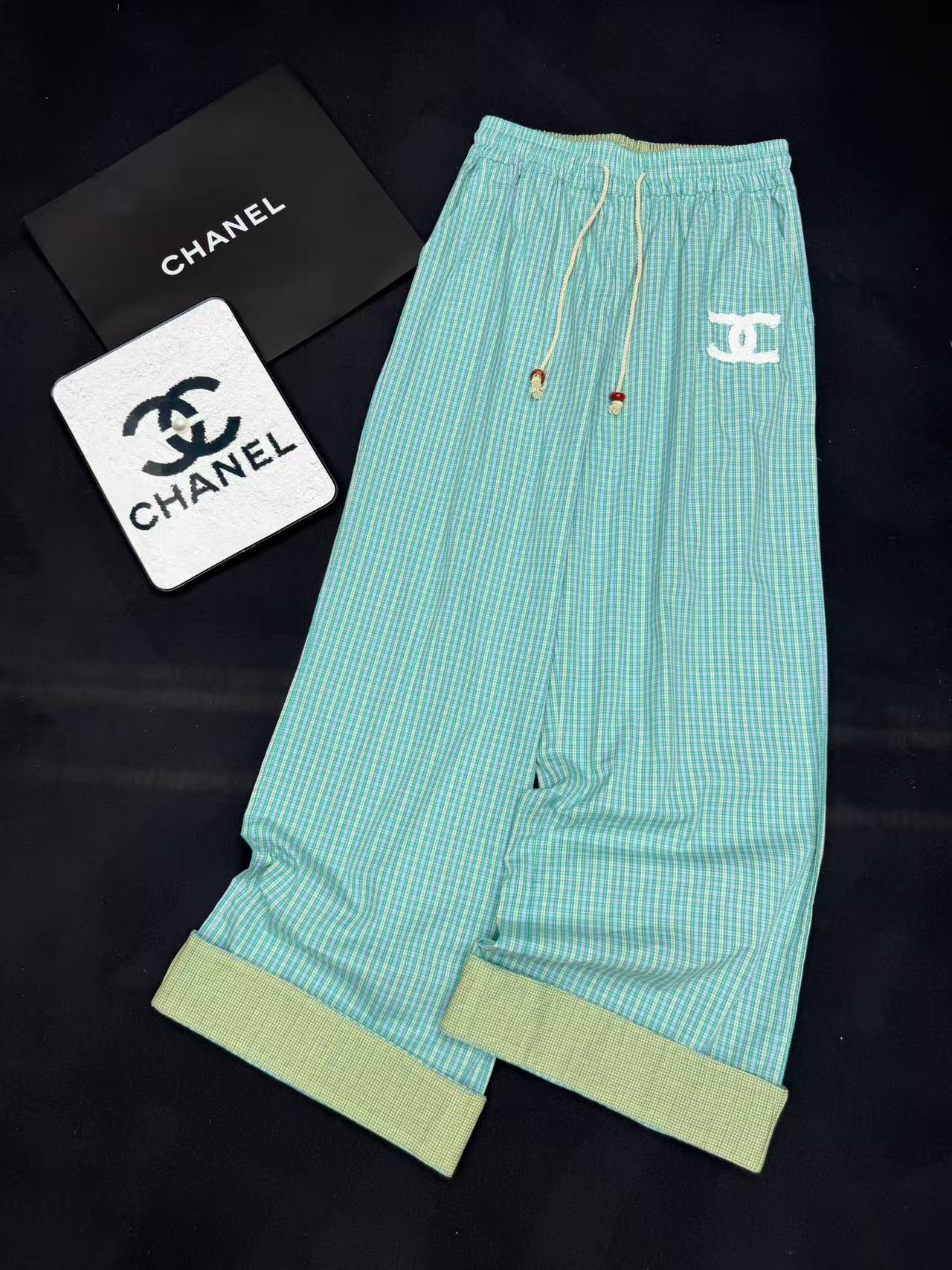 Cha new green plaid wide-leg pants