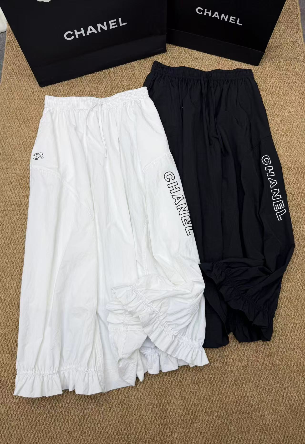 Cha New Drawstring Pleated Midi Skirt
