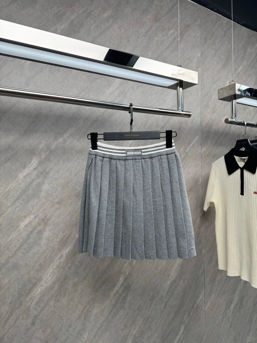 MIU25SS Grey College Style Pleated Skirt