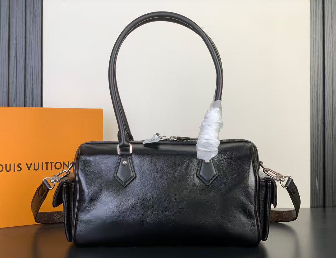 LO 26 Black Smooth Leather Mini Boston Handbag Two Way Carry Detachable Crossbody Strap