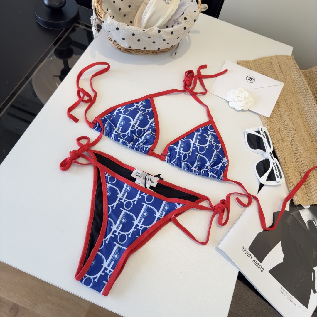 Di Bikini