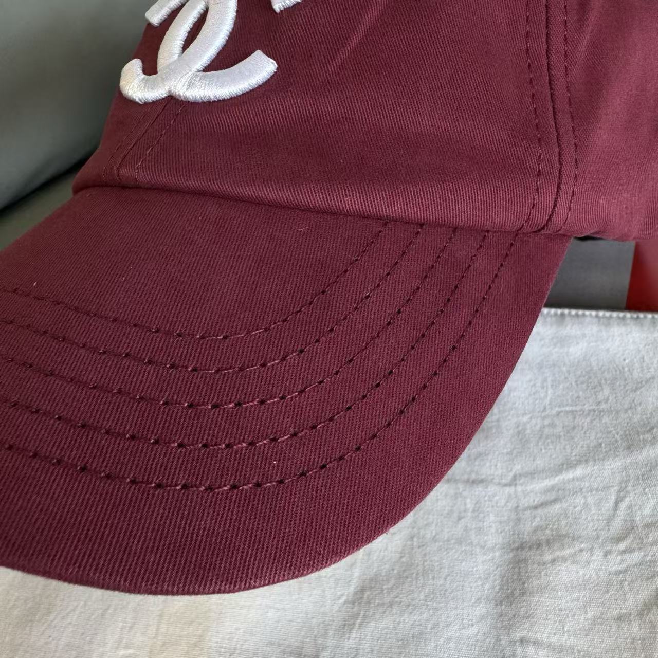 cha 26 Burgundy White Embroidery Logo Baseball Cap