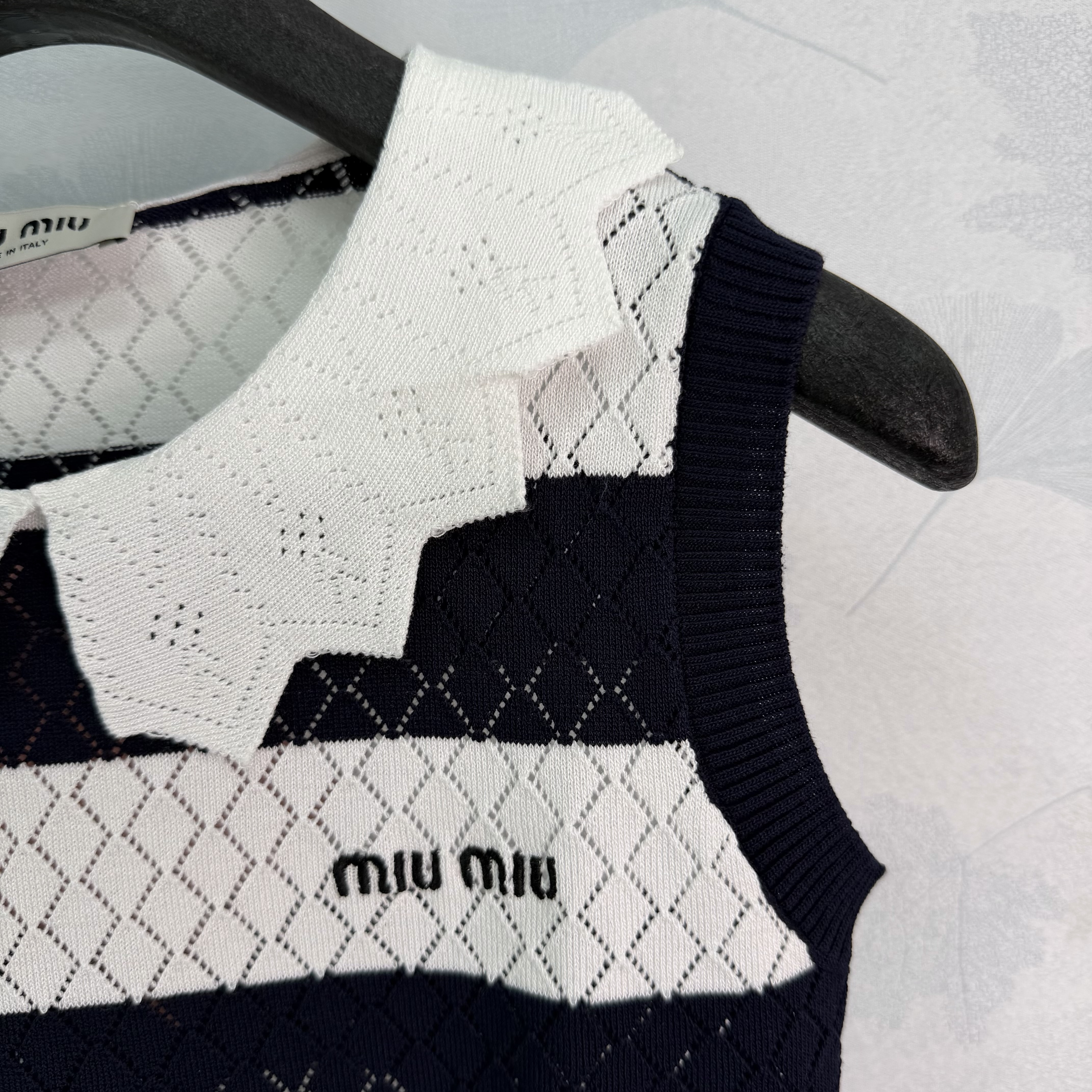 Mi 2026 Spring/SummerNew Lace Collar StripedKnit Vest