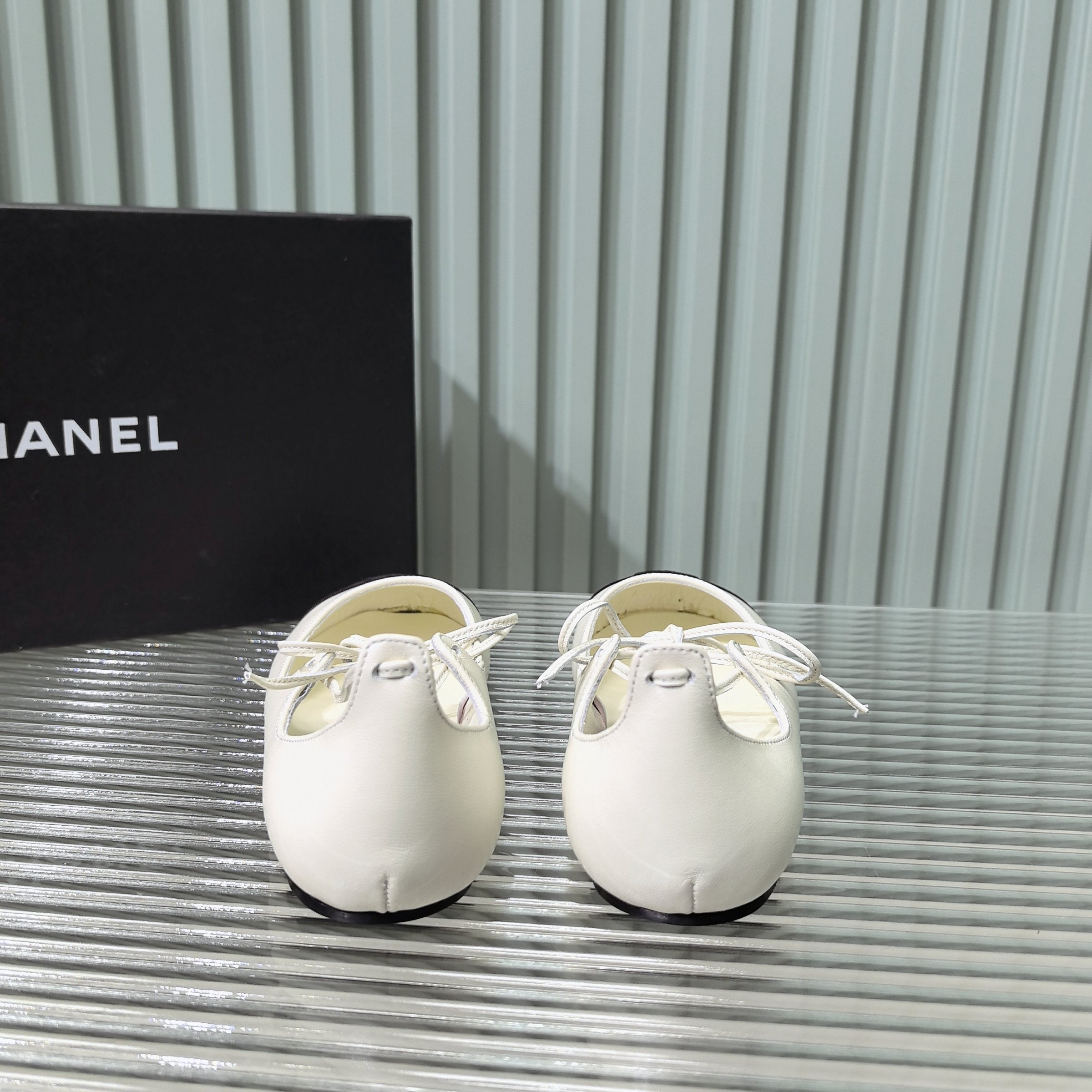 cha 26 Sheepskin lace-up dancing shoes
