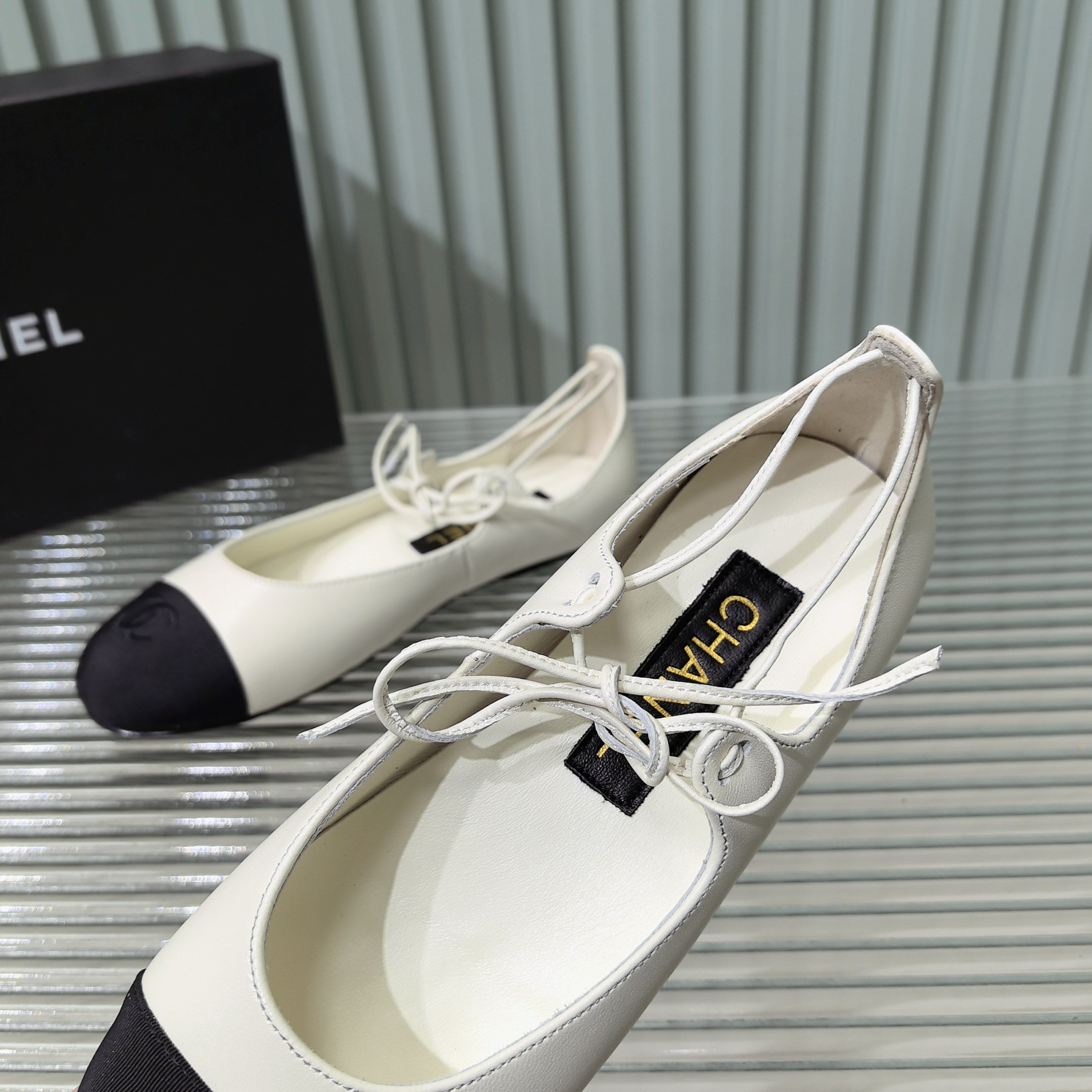 cha 26 Sheepskin lace-up dancing shoes