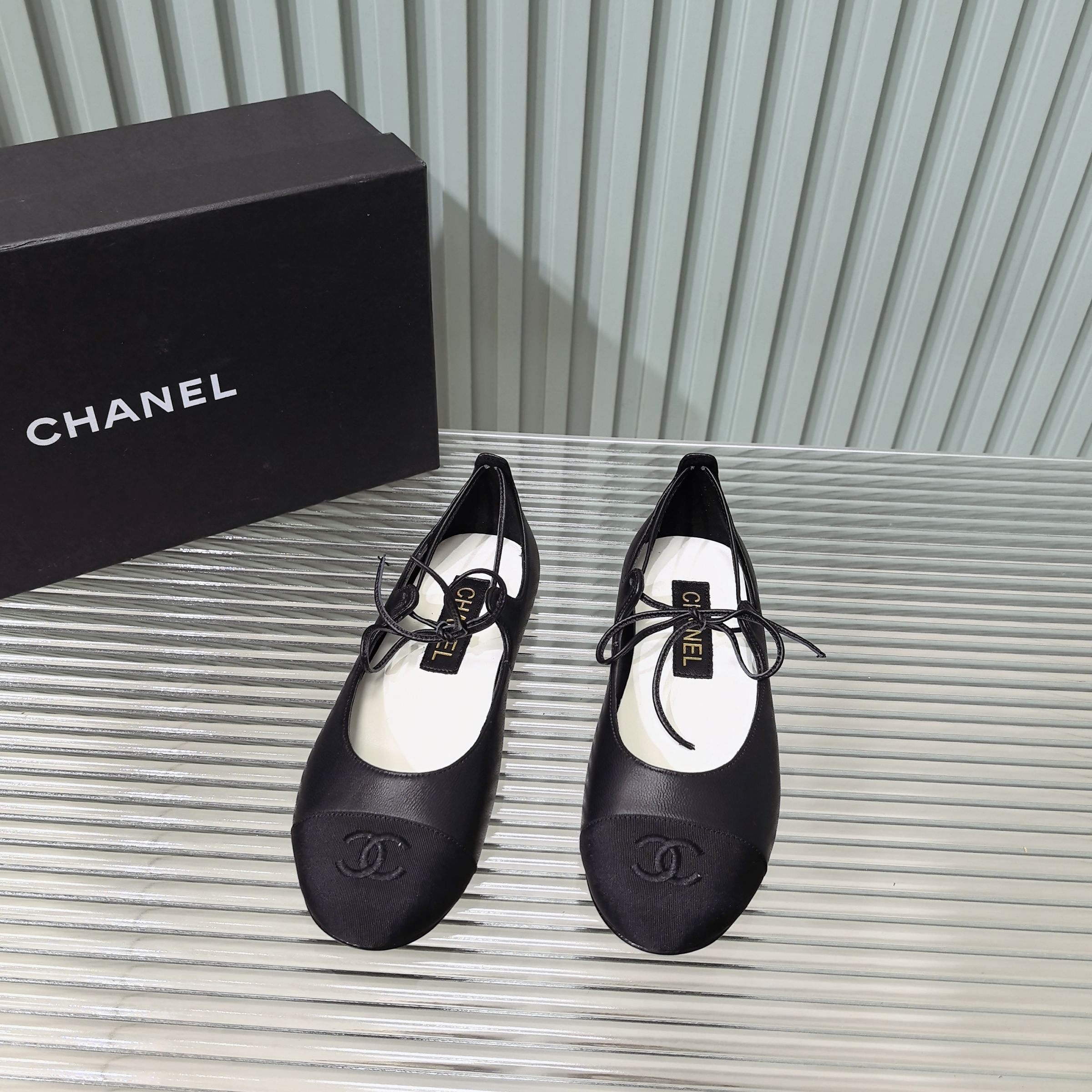 cha 26 Sheepskin lace-up dancing shoes
