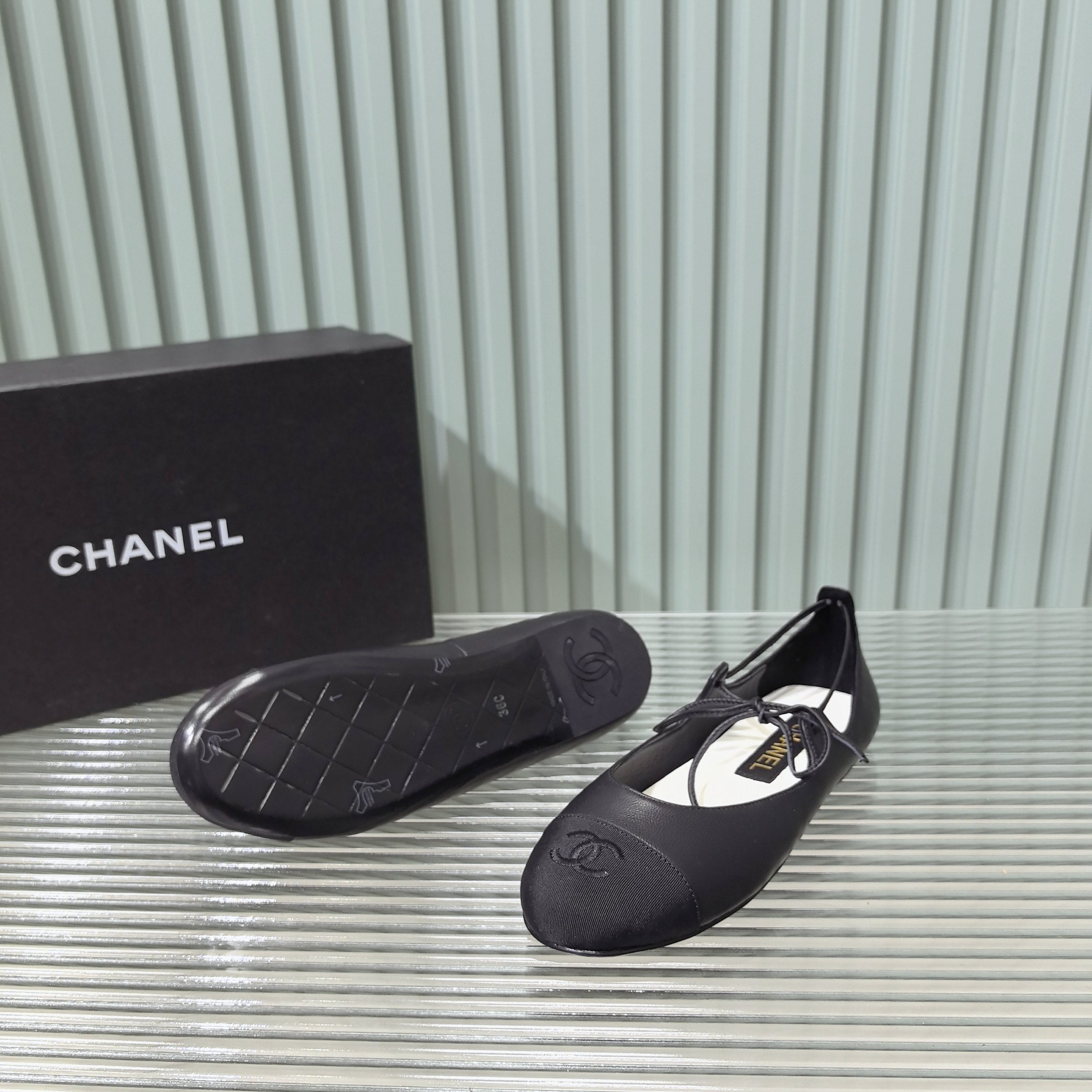 cha 26 Sheepskin lace-up dancing shoes