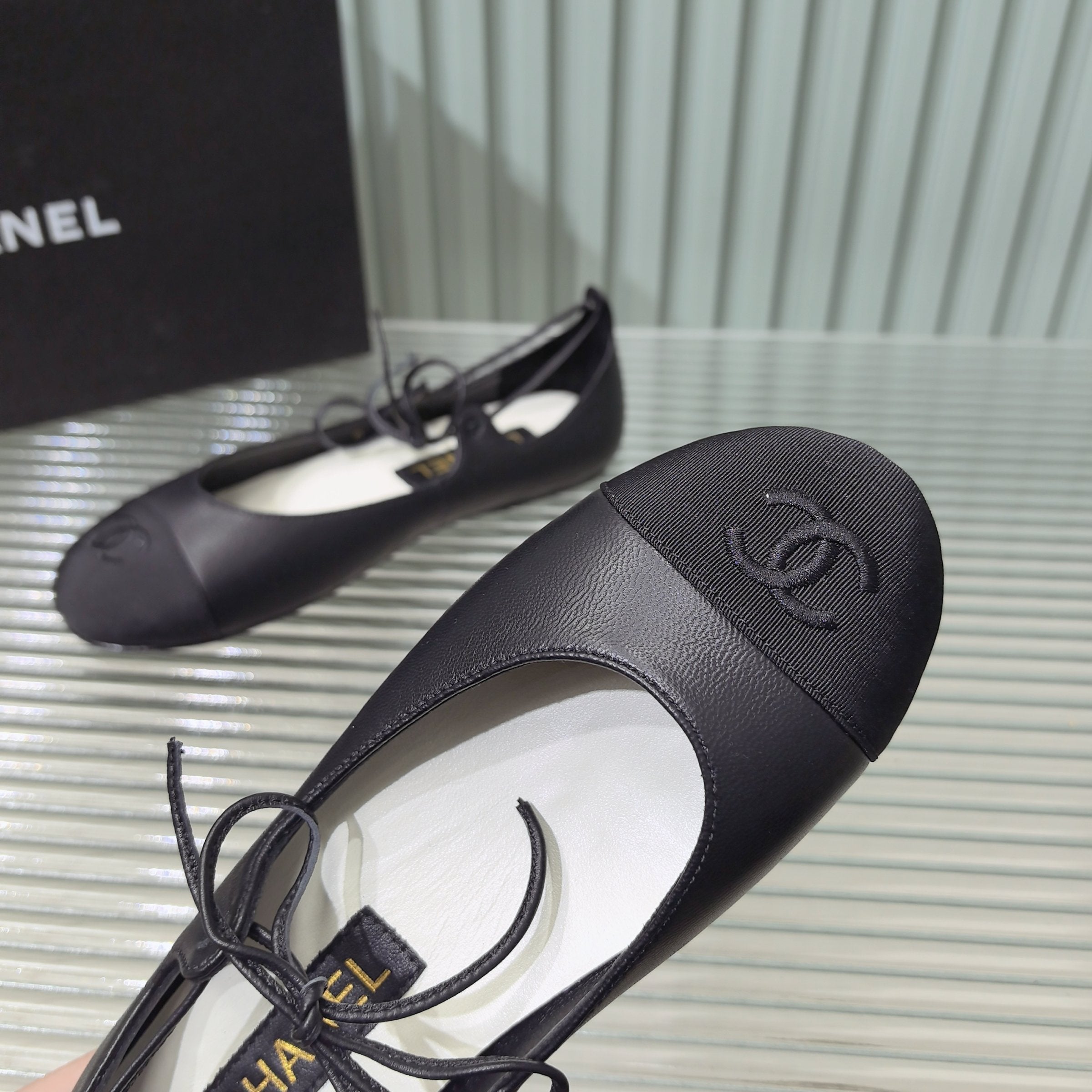 cha 26 Sheepskin lace-up dancing shoes