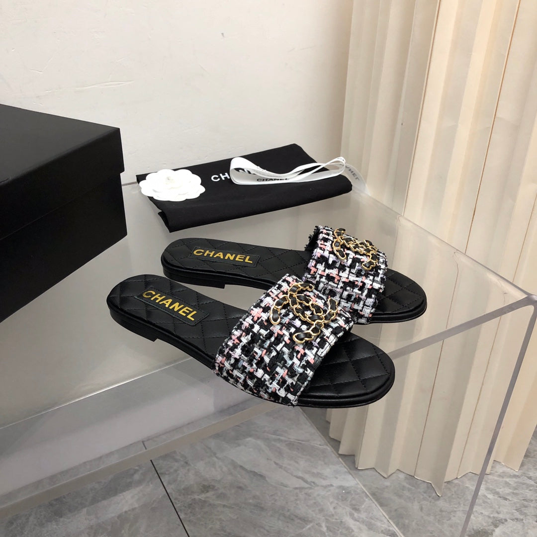 Di 26 mond chain buckle slippers