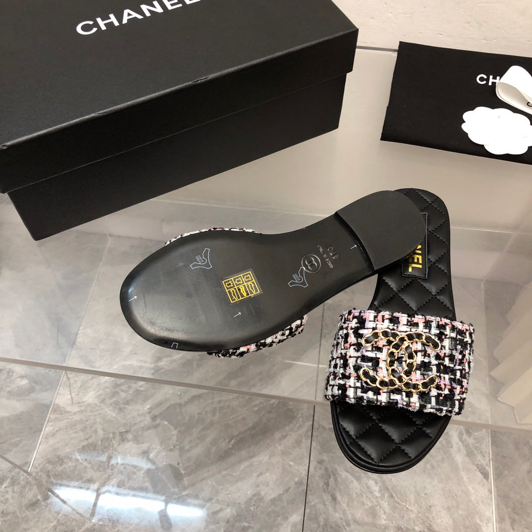 Di 26 mond chain buckle slippers