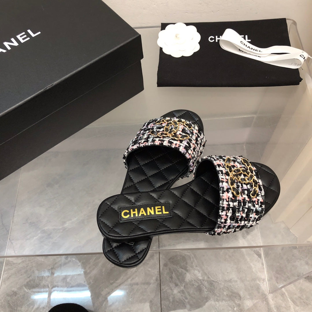 Di 26 mond chain buckle slippers