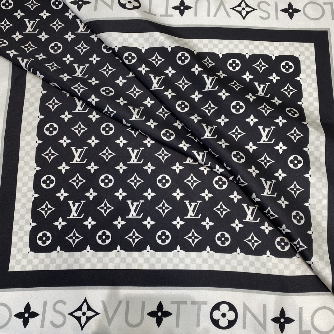 LU90cm Lustre Jacquard Mulberry Silk Square Towel