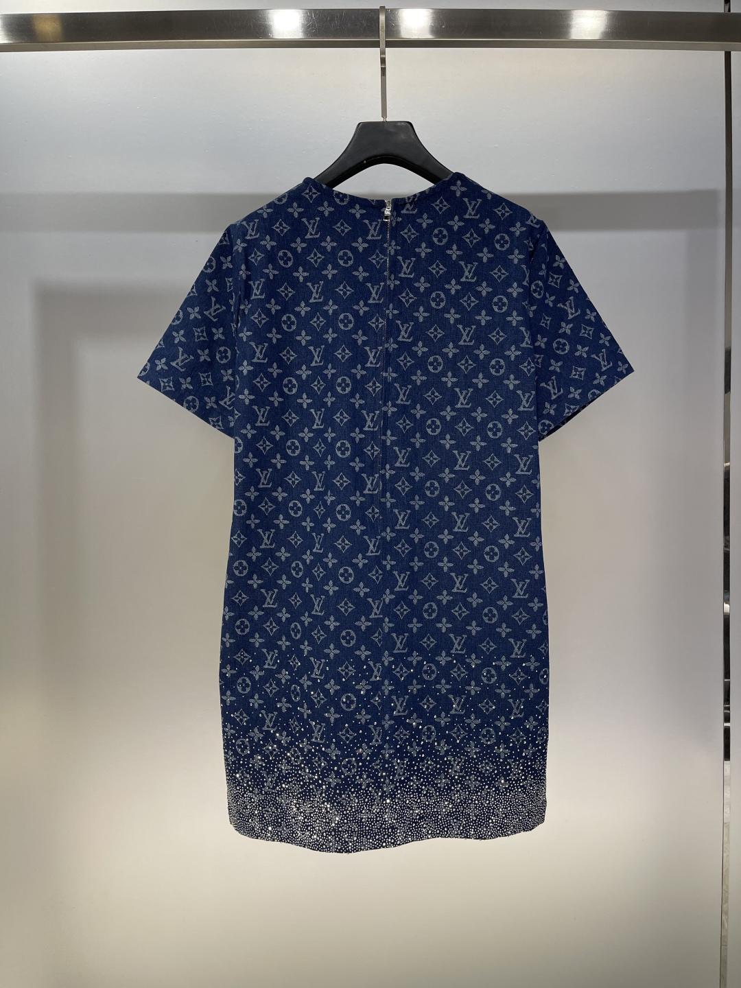 LU25SS Rhinestone Round Neck Short Sleeve Denim Dress