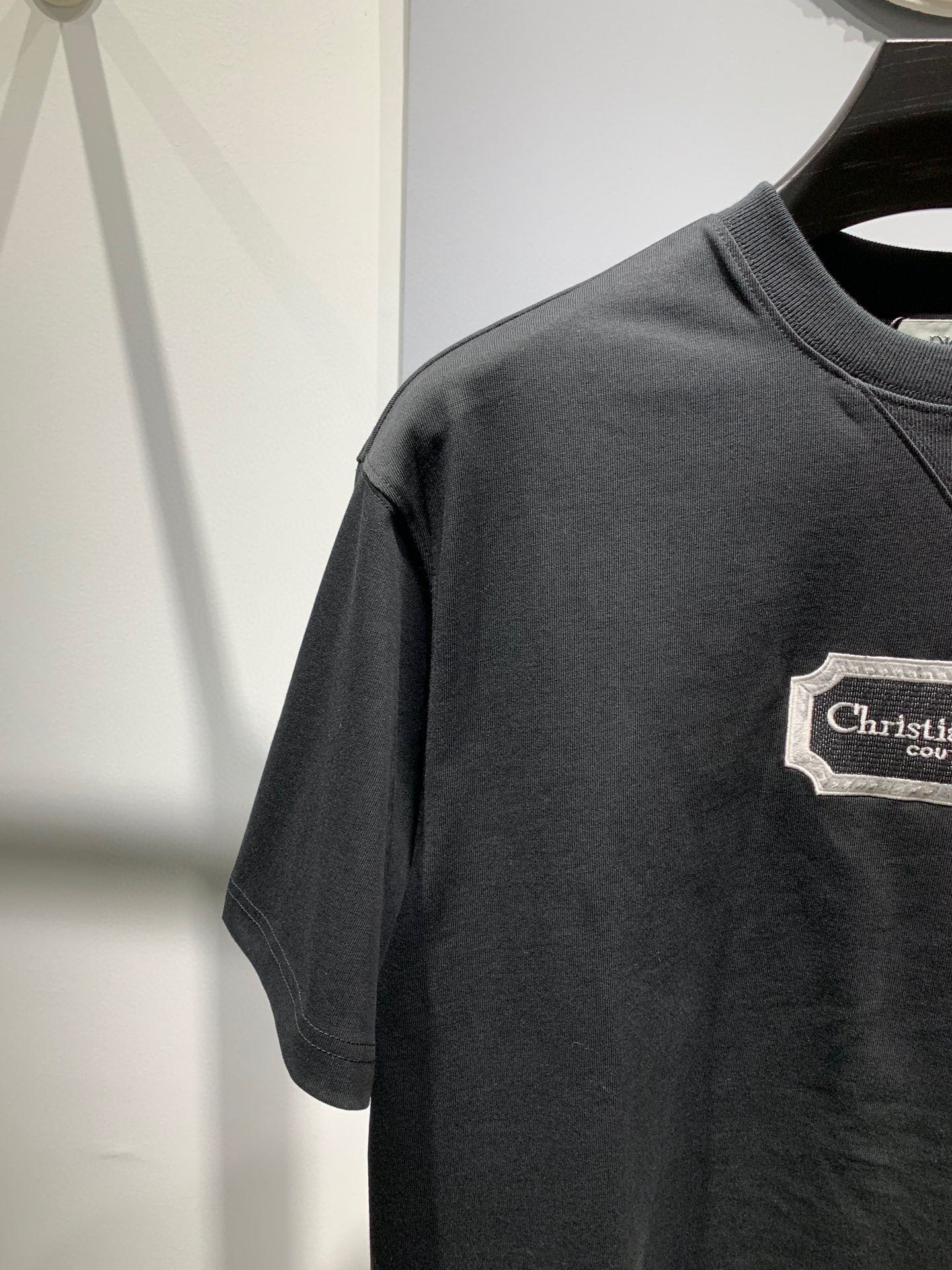 DIA Blade Short Sleeve T-Shirt