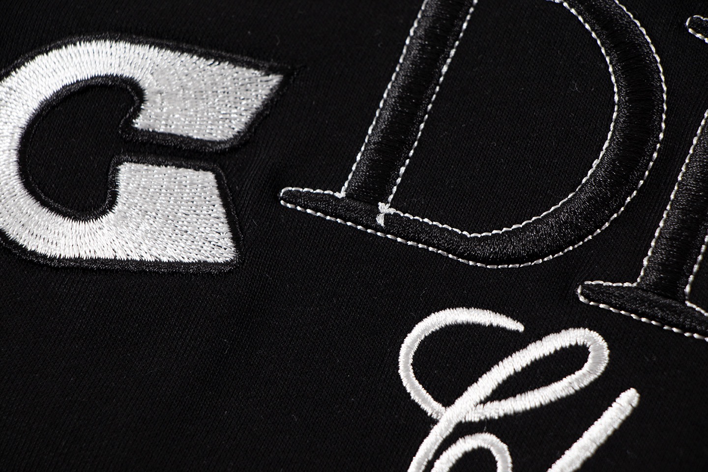 DD 25SS Pin Embroidered T-shirt