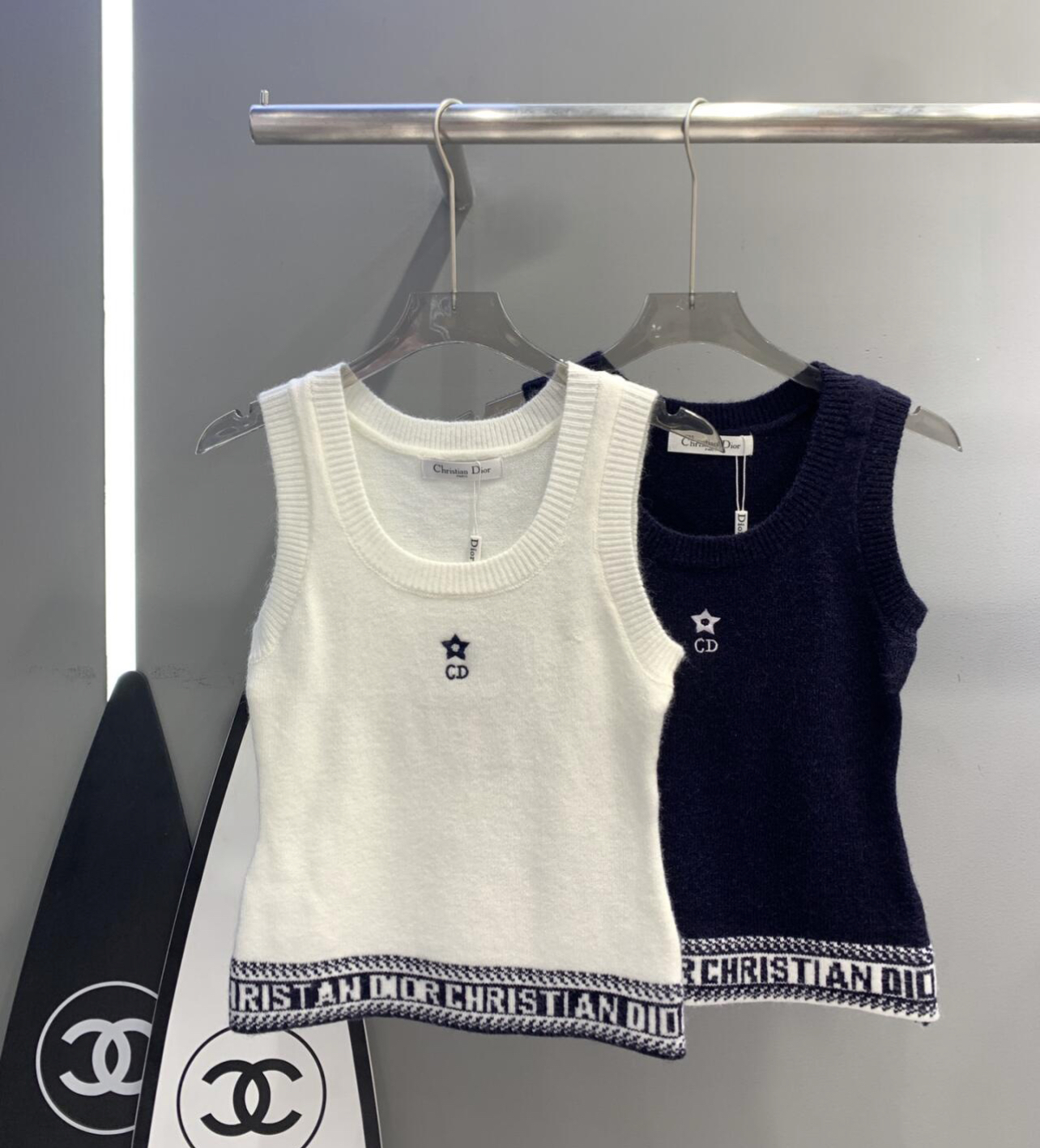 DD Lace letter knitted vest