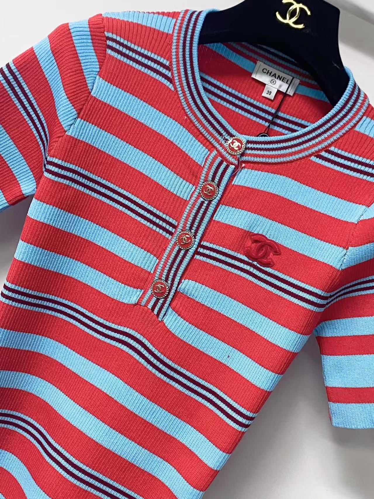 cha 26 Half Button Ribbed Striped Knit Blouse