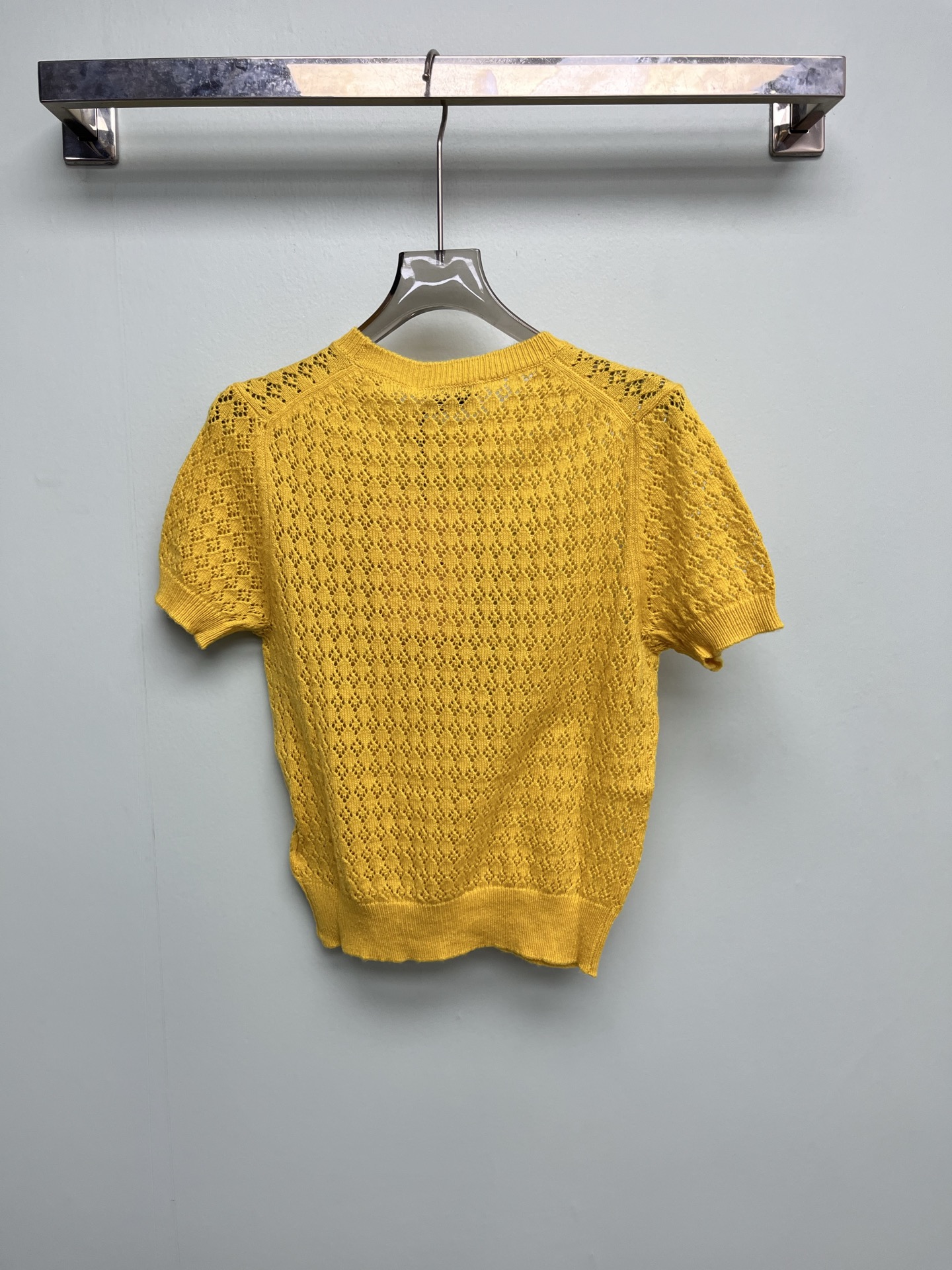 Mi*26 Early Spring New Yellow Open-knit ShortSleeve Top