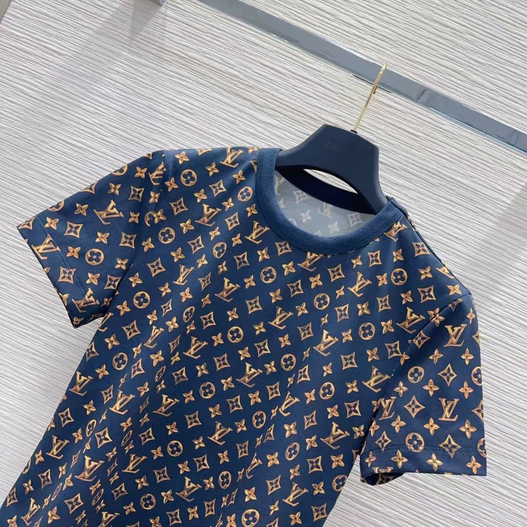 LO 26Navy All Over Gold Monogram Print Crew Neck Tee