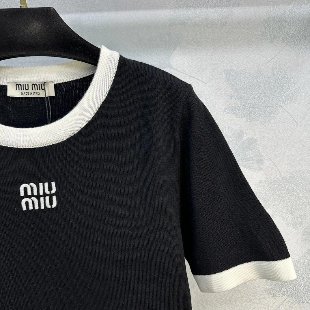 M Series Classic color short sleeves