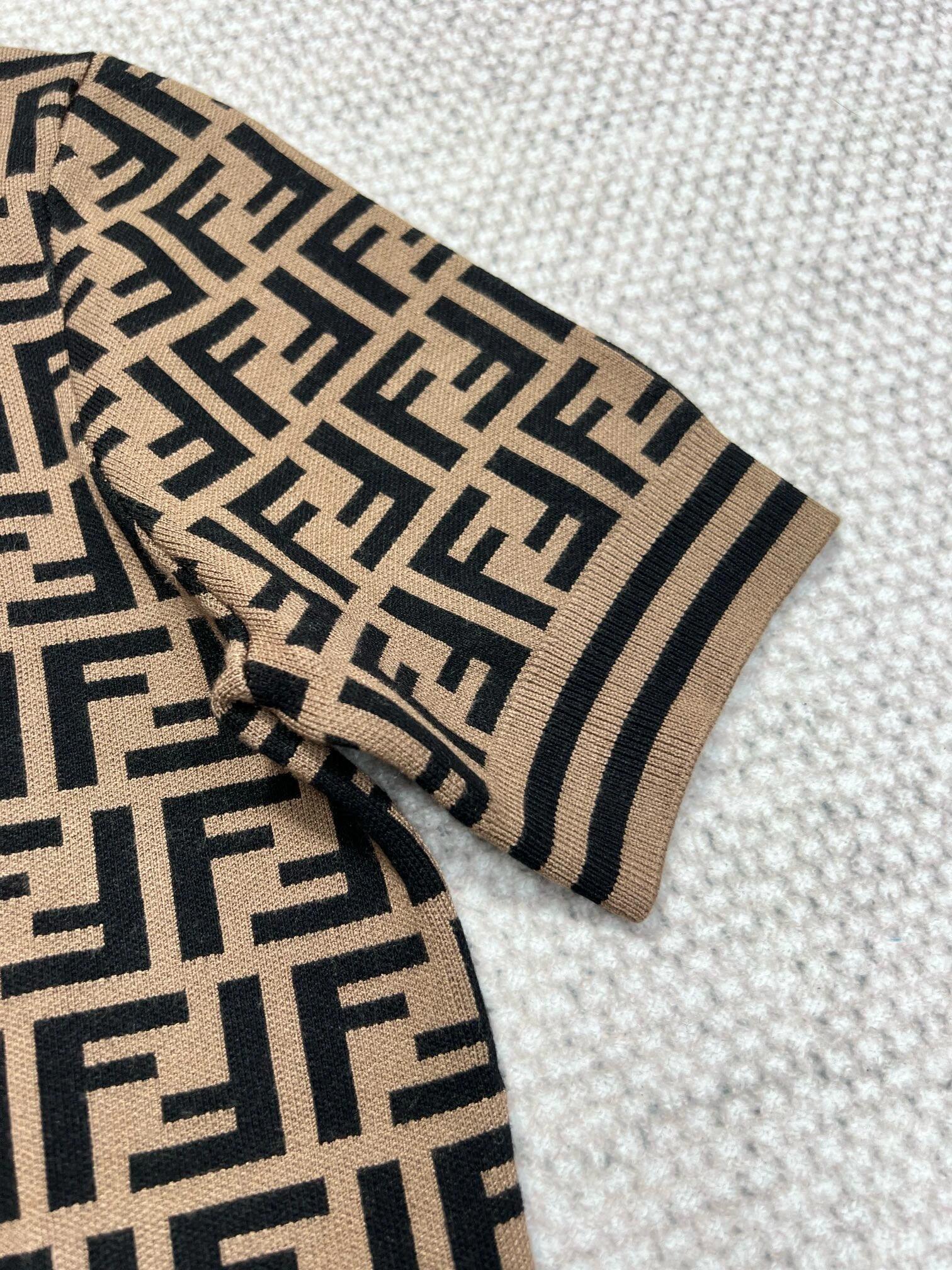 FD Lettering short-sleeved sweater