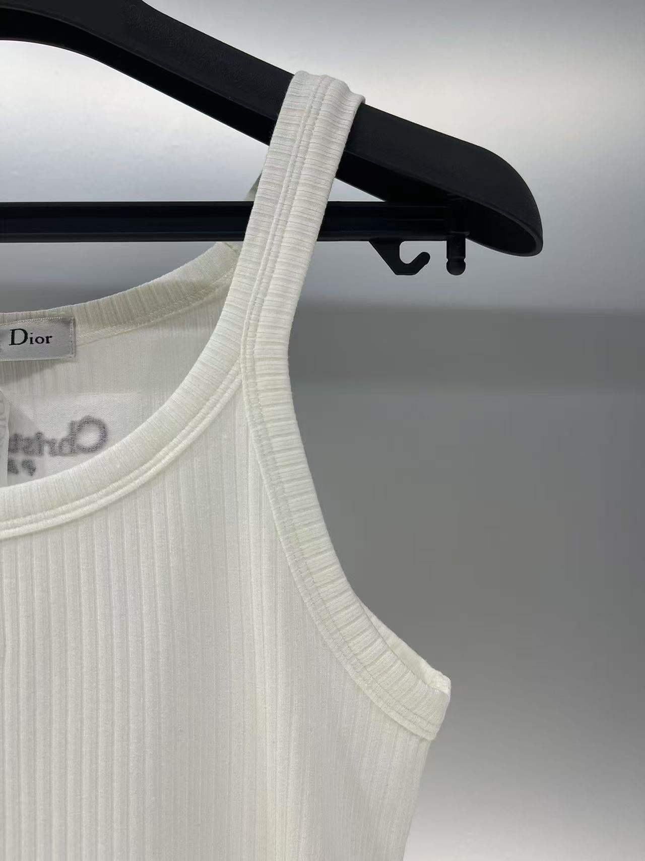 Di 26 Knitted vertical stripes slim camisole