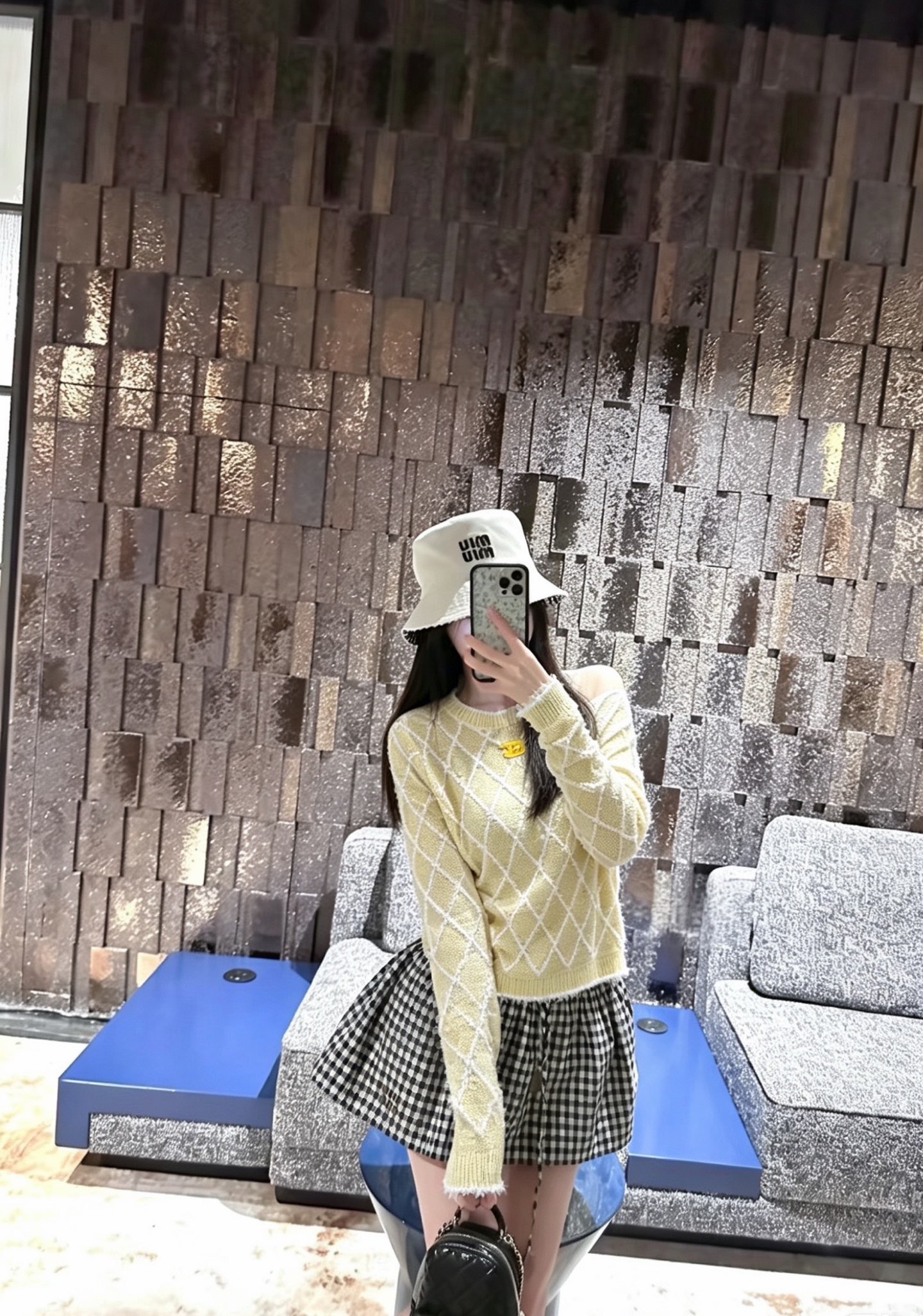 To26 Summer Update - Cha-style Striped V-neck Top
