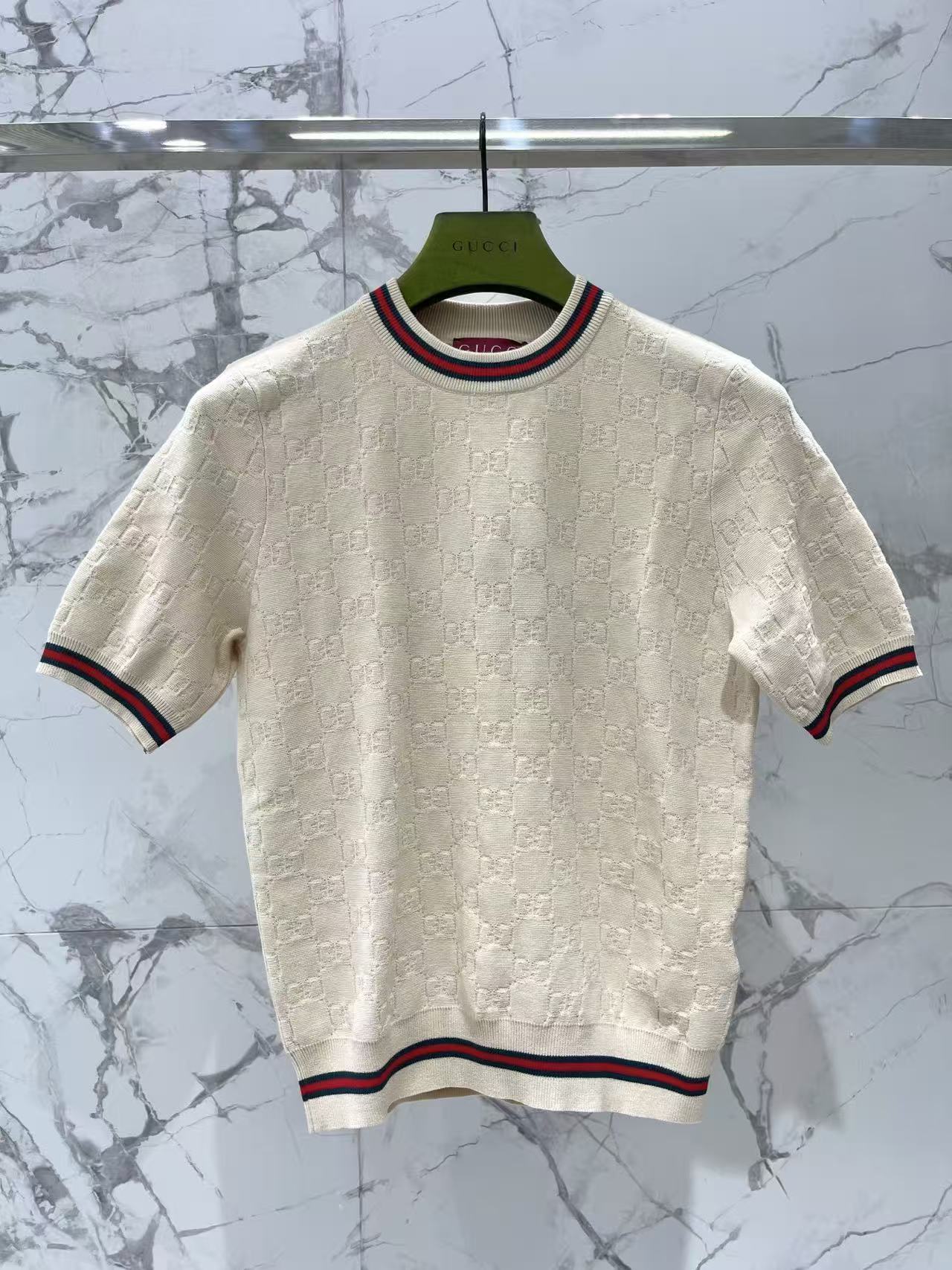GU Contrast Striped Trim