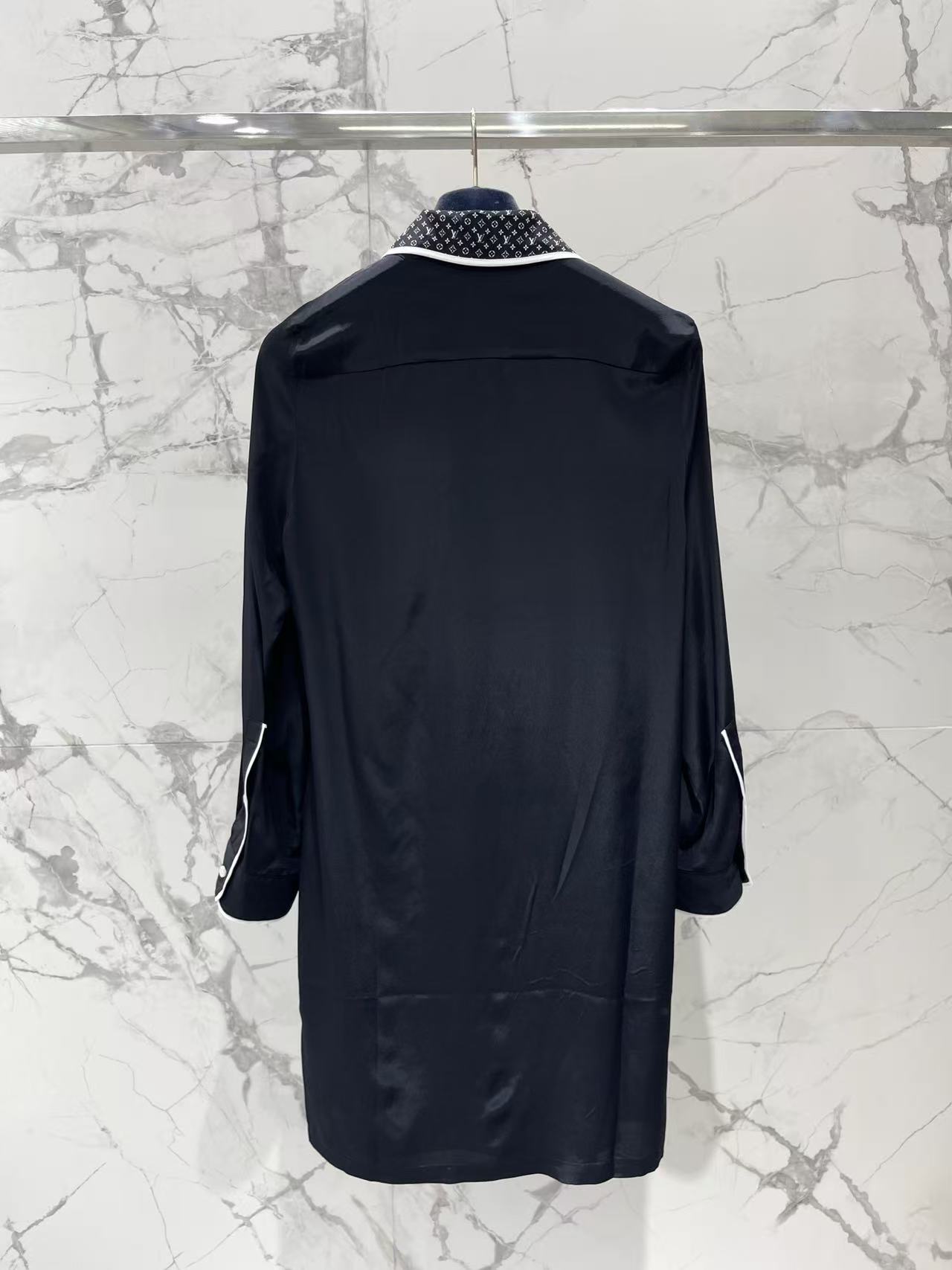 LO 26 Contrast Print Collar Satin Shirt Mini Dress