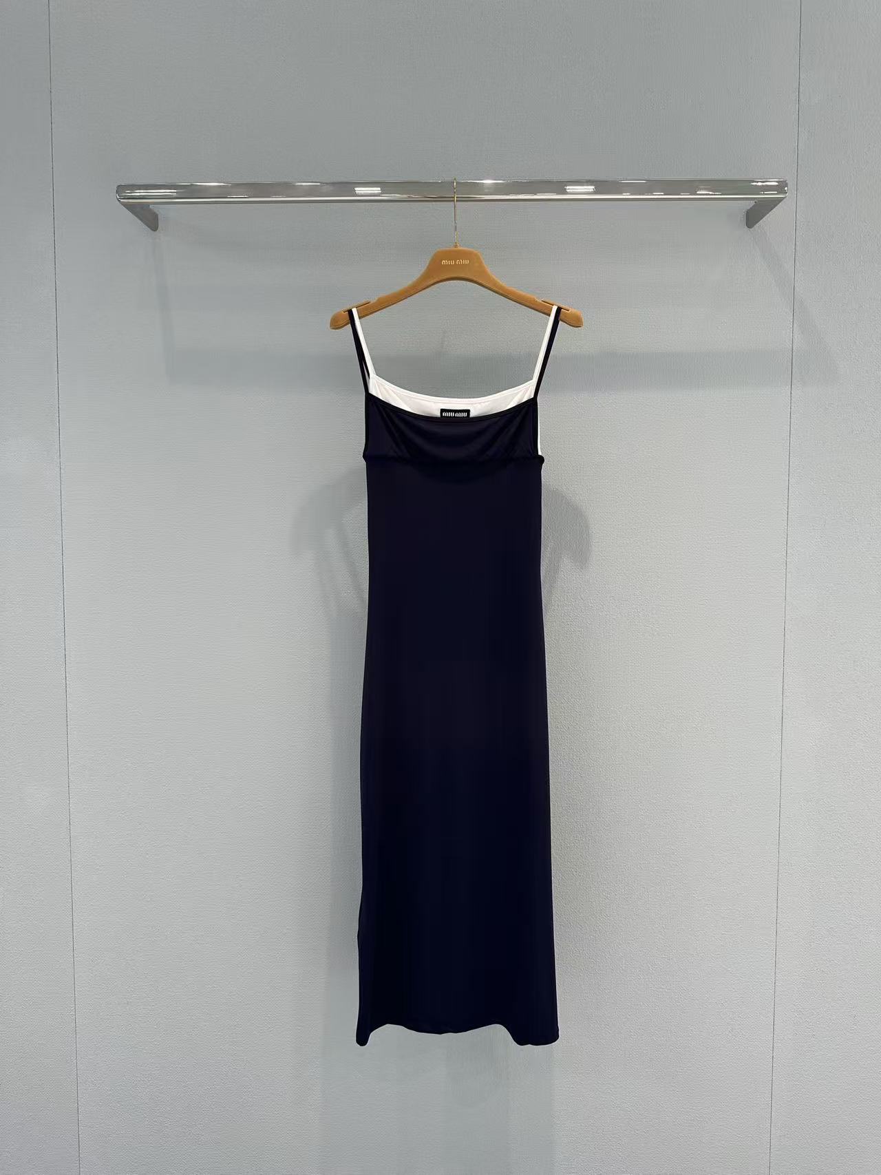 M Series Contrast Trim Spaghetti Strap Midi Dress