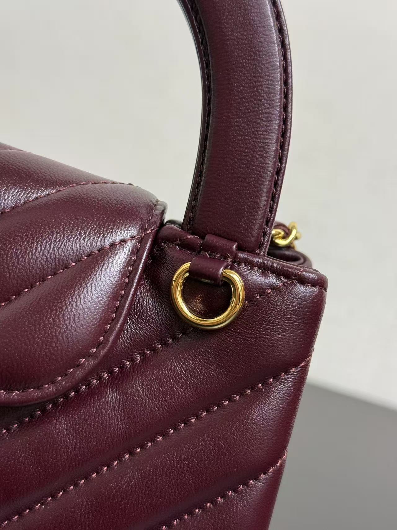 CC26SS Black Gold Kelly Bag
