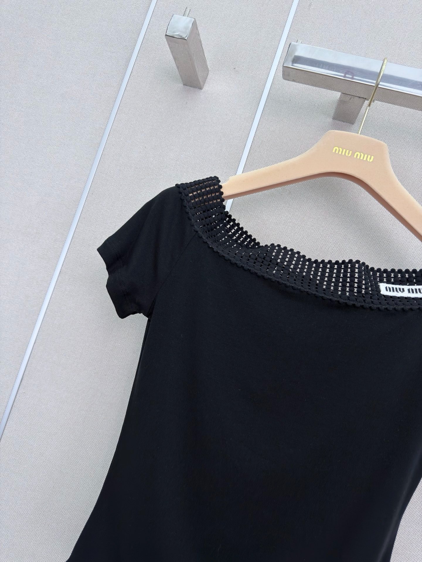 Mi* New Off-shoulder Tencel Acetate Tee